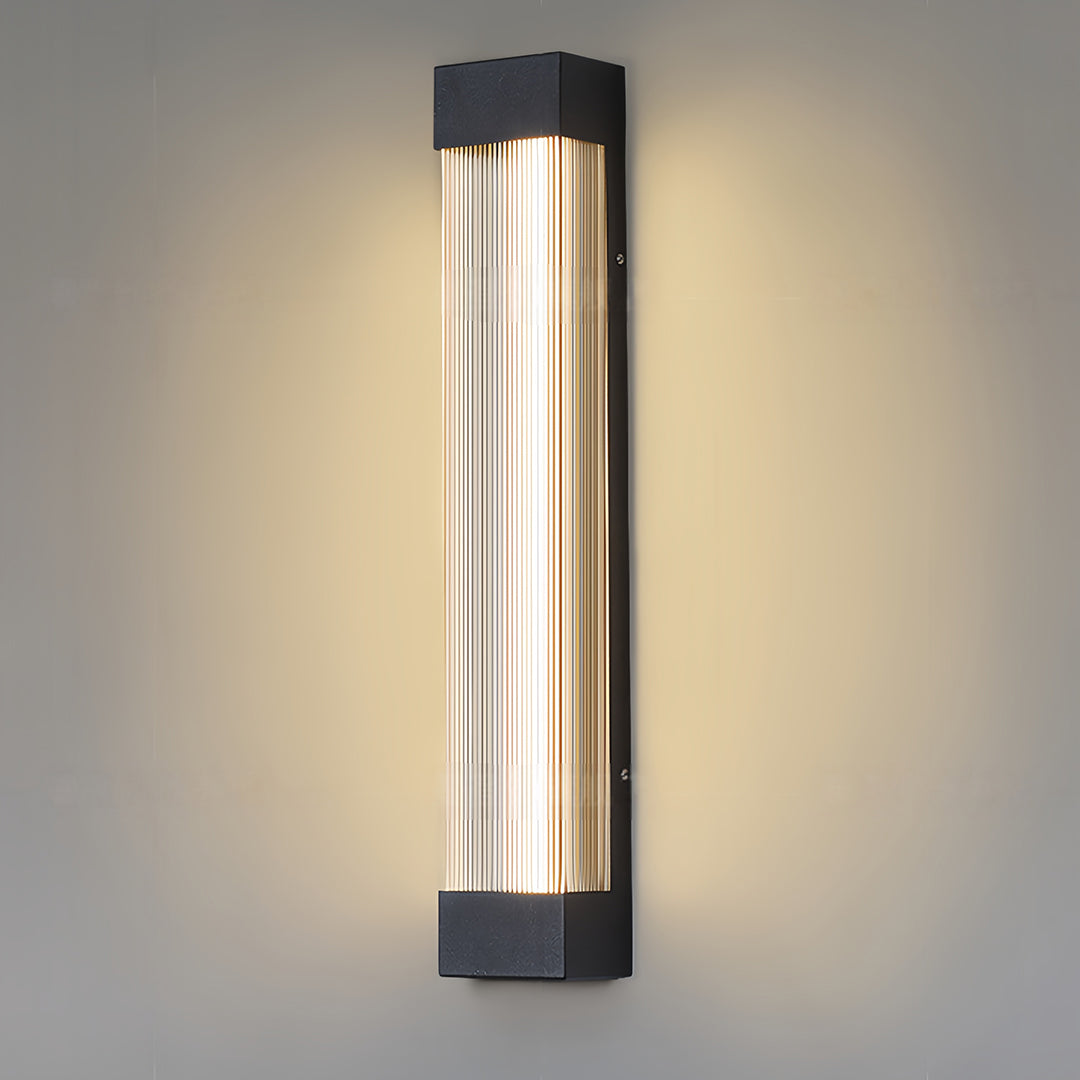 WINDSOR AQUA VERTICAL LED OUTDOOR SCONCE