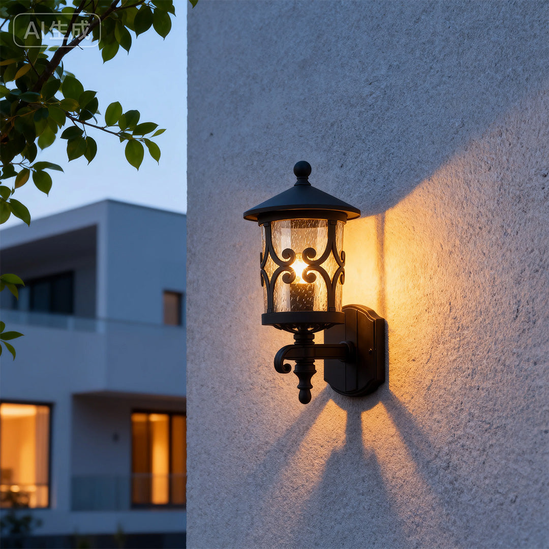 THORNBURY CAST IRON WALL LANTERN