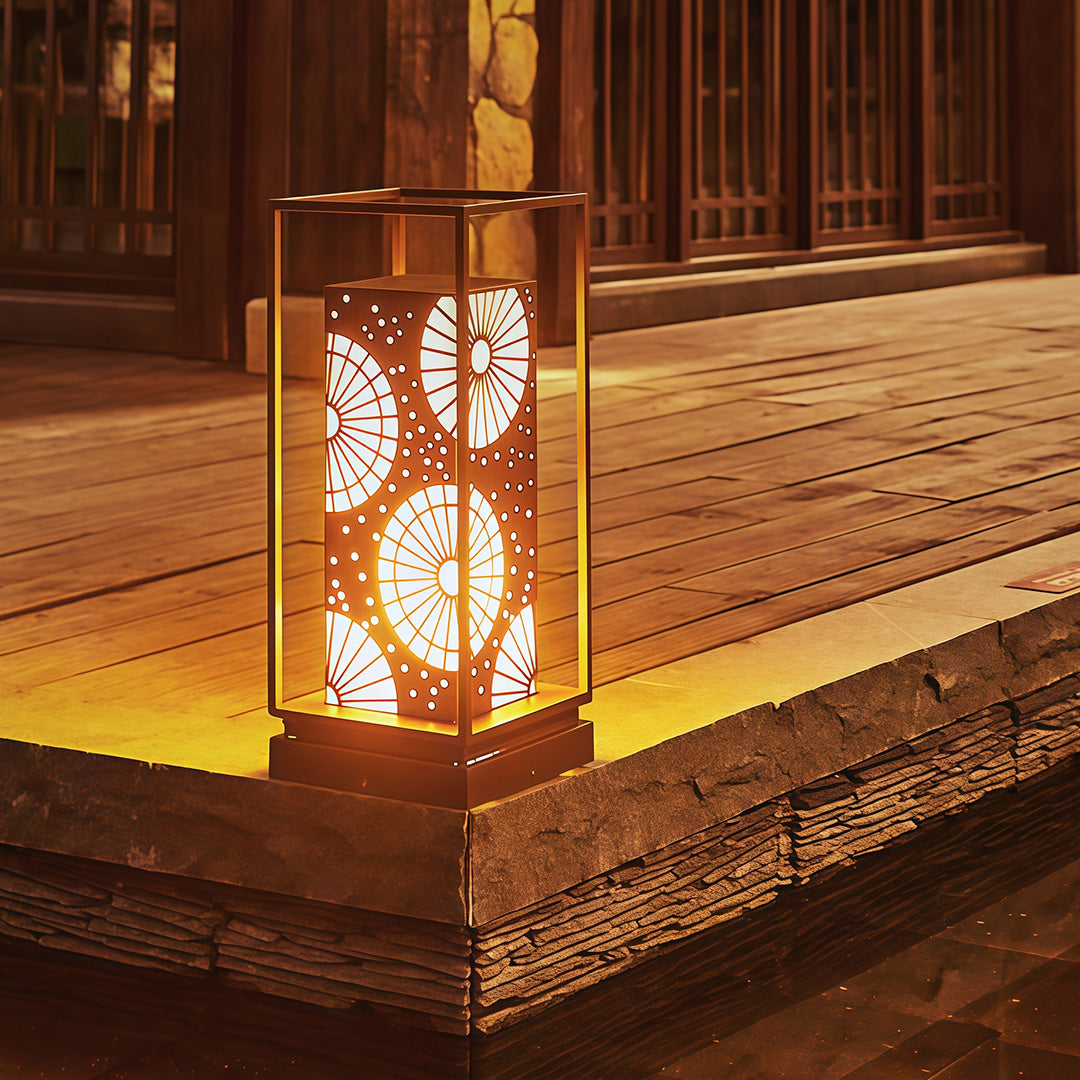 WINDSOR GARDEN SHIELD LED POST LIGHT