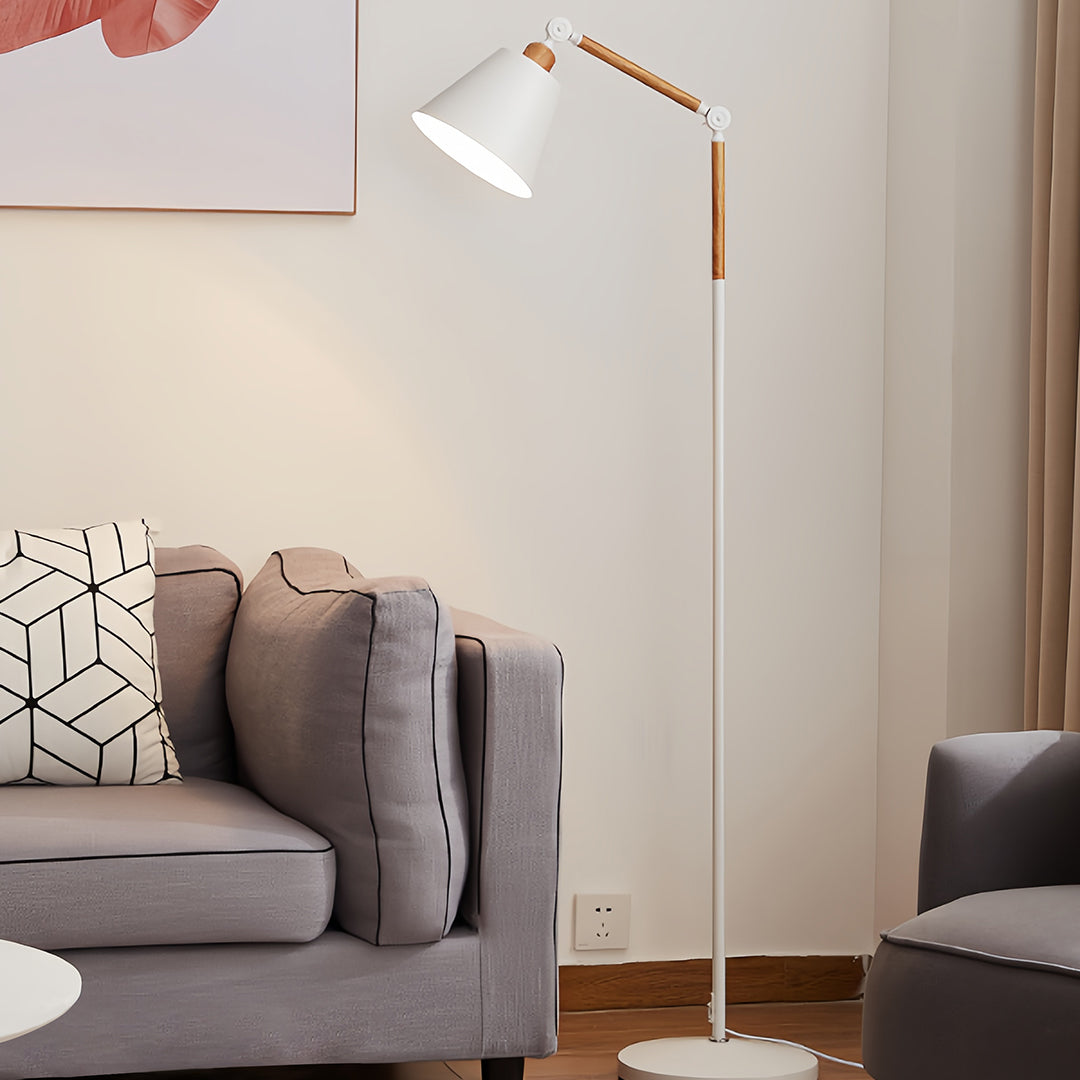 RAVENHALL METALLIC ADJUSTABLE LAMP POST