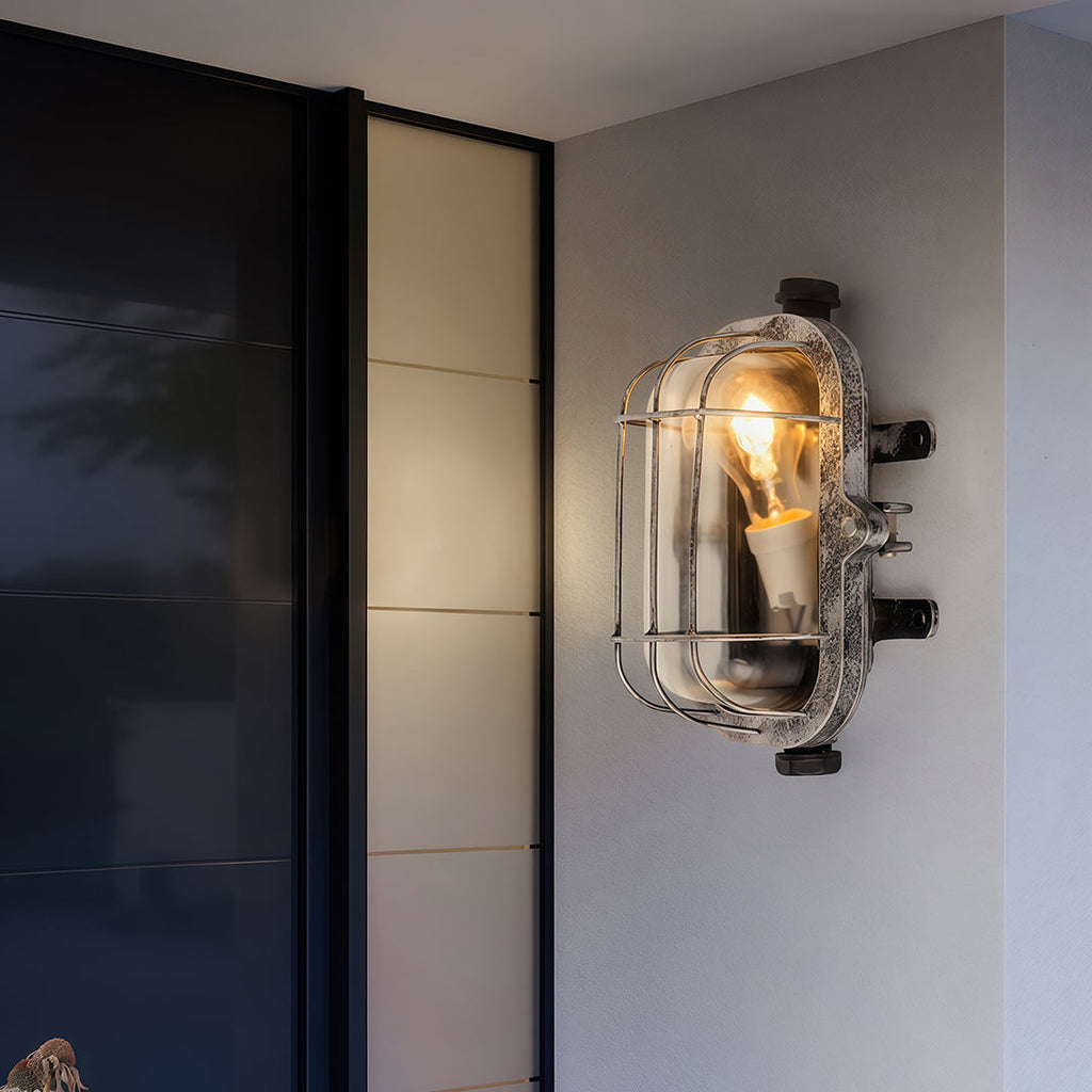 WINCHESTER VINTAGE METAL OUTDOOR WALL LIGHT