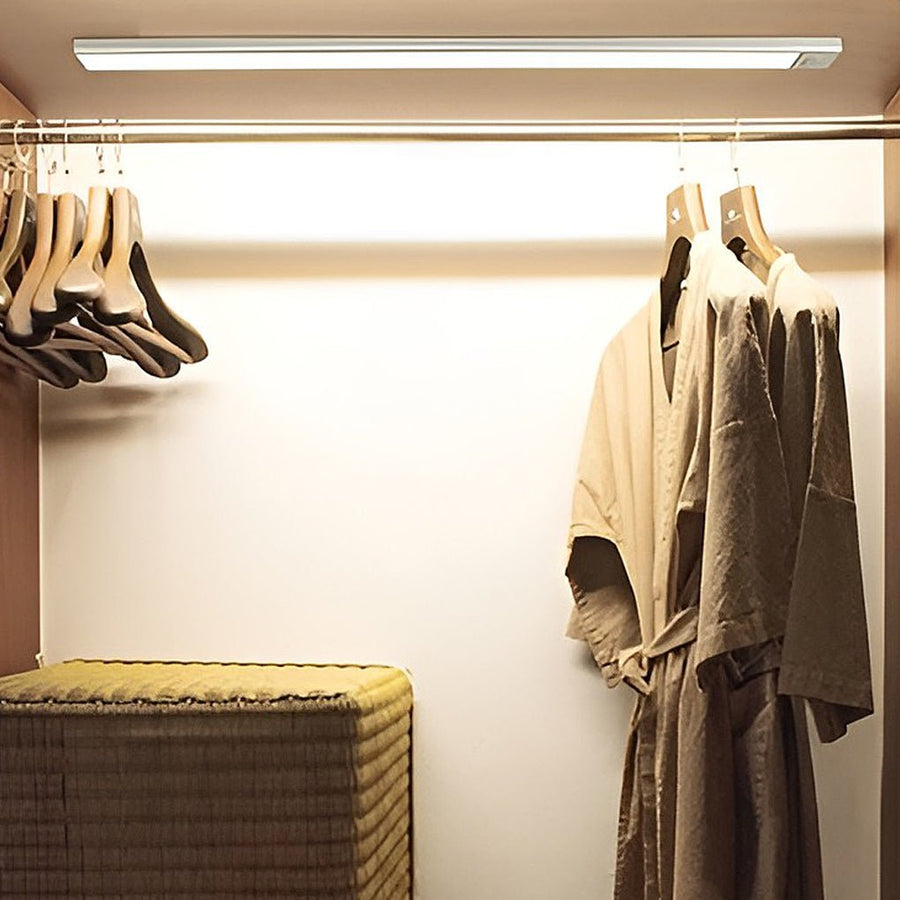 CHARLESTON WAVE LINEAR ILLUMINATOR, HAMPSTEAD HANGING PENDANTS & WINDSOR CABINET GLOW