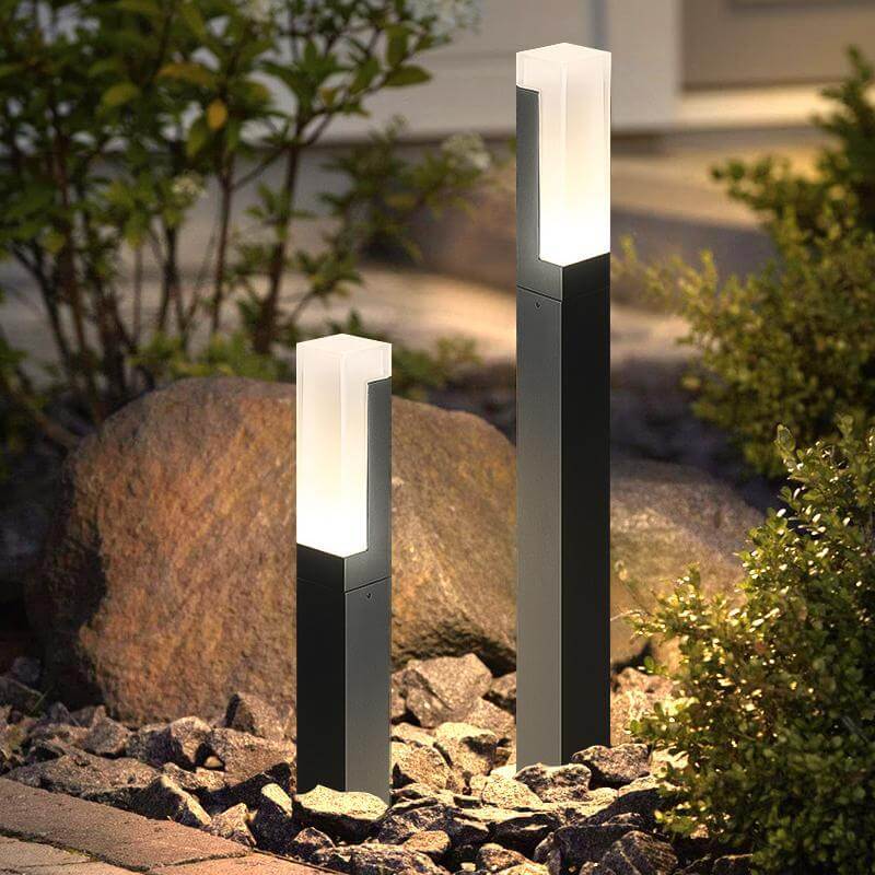 HEATHCLIFF QUADRANT OUTDOOR ILLUMINATOR