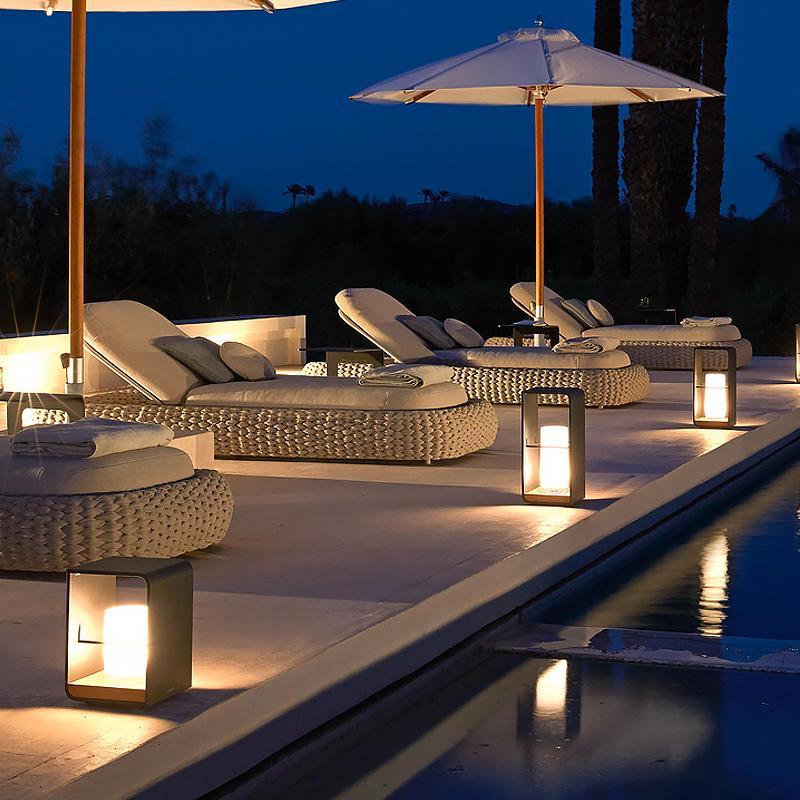 WINCHESTER RECTANGULAR AQUA-LUXE SOLAR LANTERN