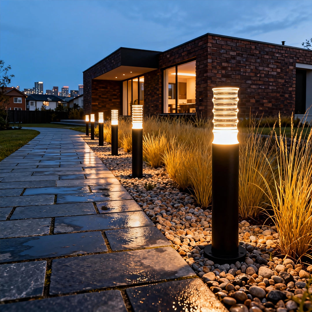 RAVENSCROFT WOODLAND LED PATHWAY LANTERN