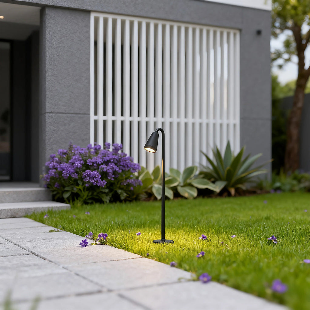WINDSOR GARDEN PATHWAY ILLUMINATOR - Contemporary Waterproof Outdoor Light