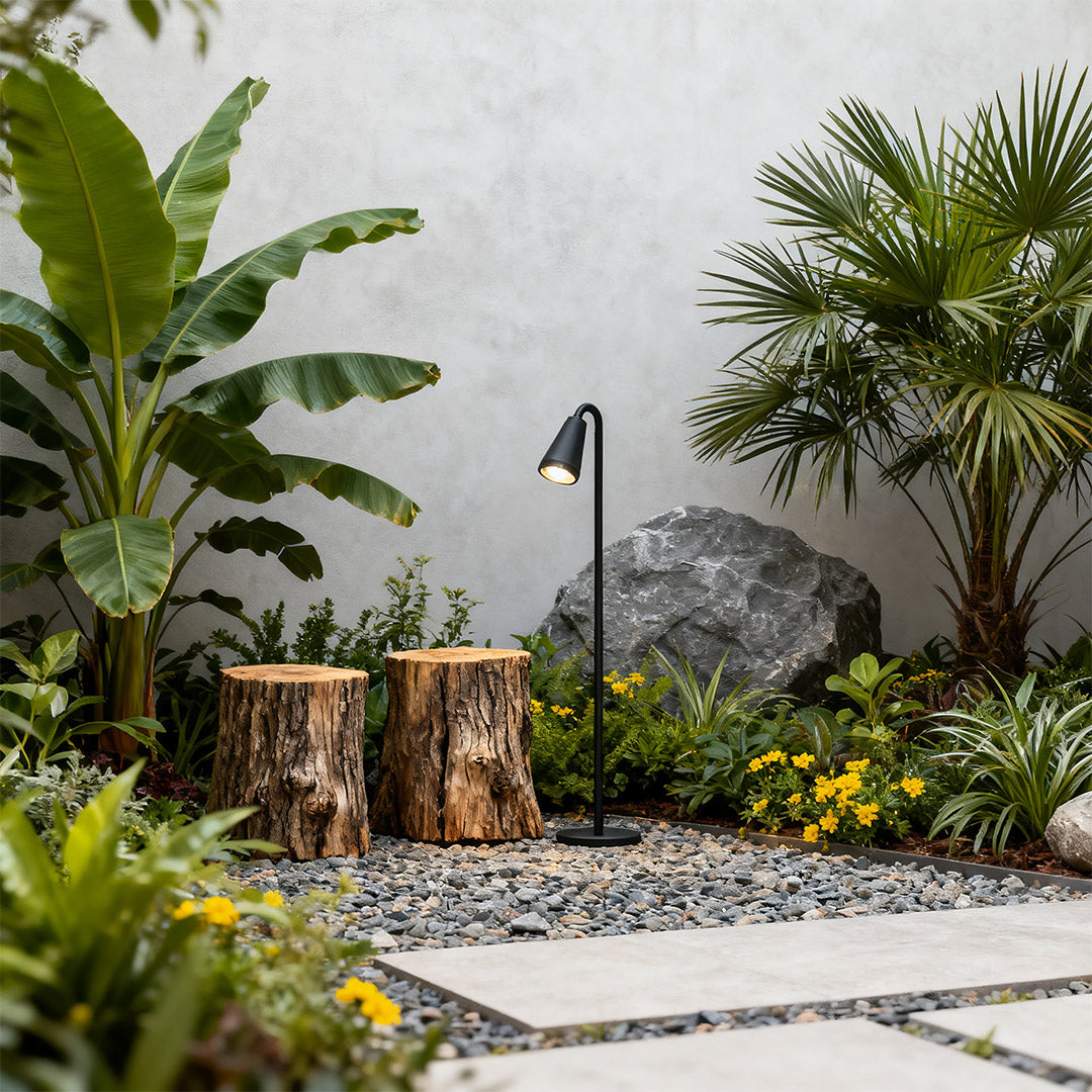 WINDSOR GARDEN PATHWAY ILLUMINATOR - Contemporary Waterproof Outdoor Light