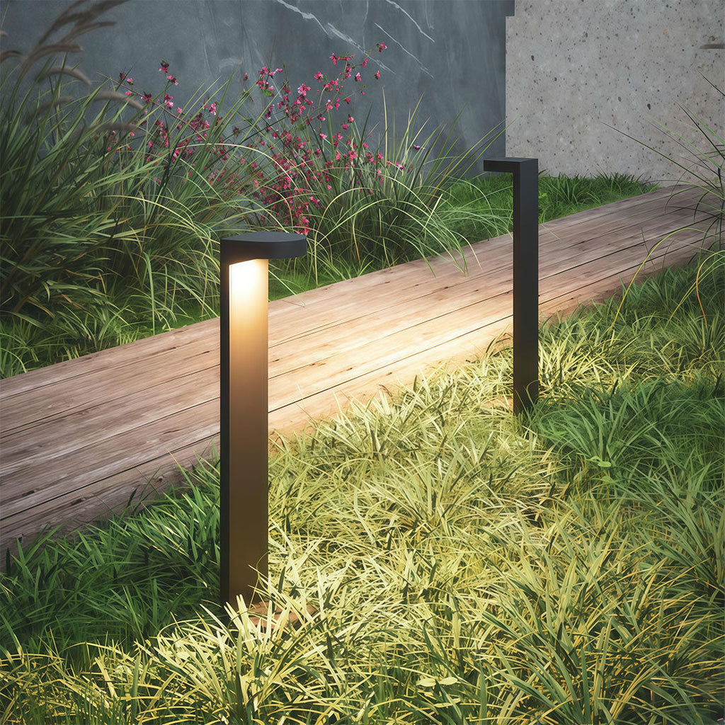 WINDSOR GARDEN PATHWAY LANTERN - Sleek Waterproof LED Outdoor Illumination
