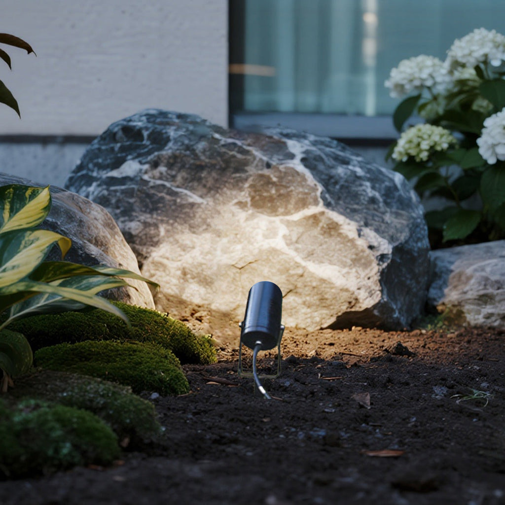 WINDSOR GARDEN BEACON STAKE LIGHT, WEATHERPROOF SPOTLIGHT FOR OUTDOOR LANDSCAPING
