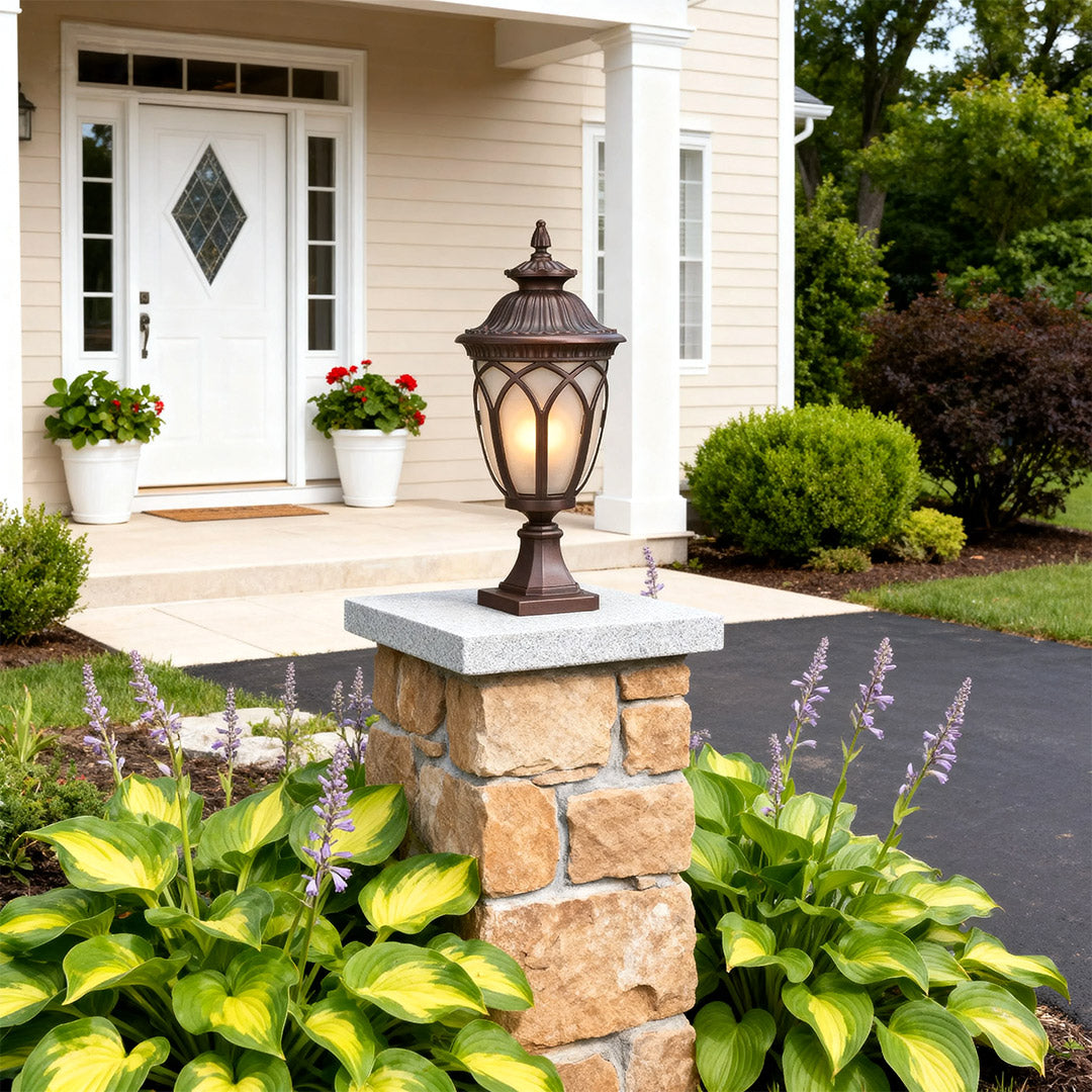 WINDSOR GARDEN COLUMNS WEATHERPROOF LIGHTING SCULPTURE