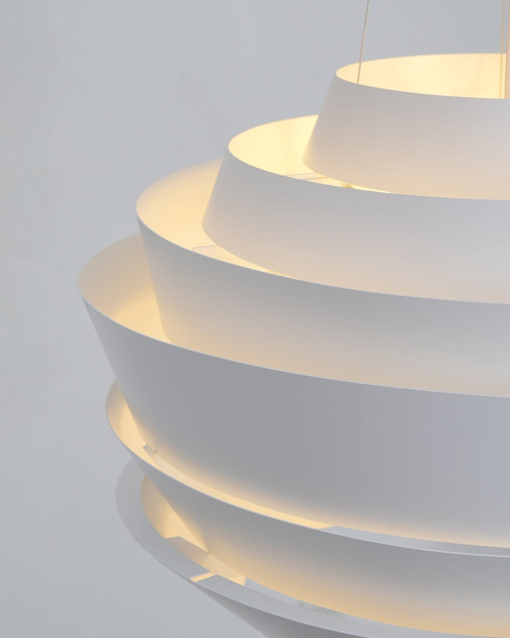 VIVIENNE SUNBEAM HANGING ILLUMINATOR