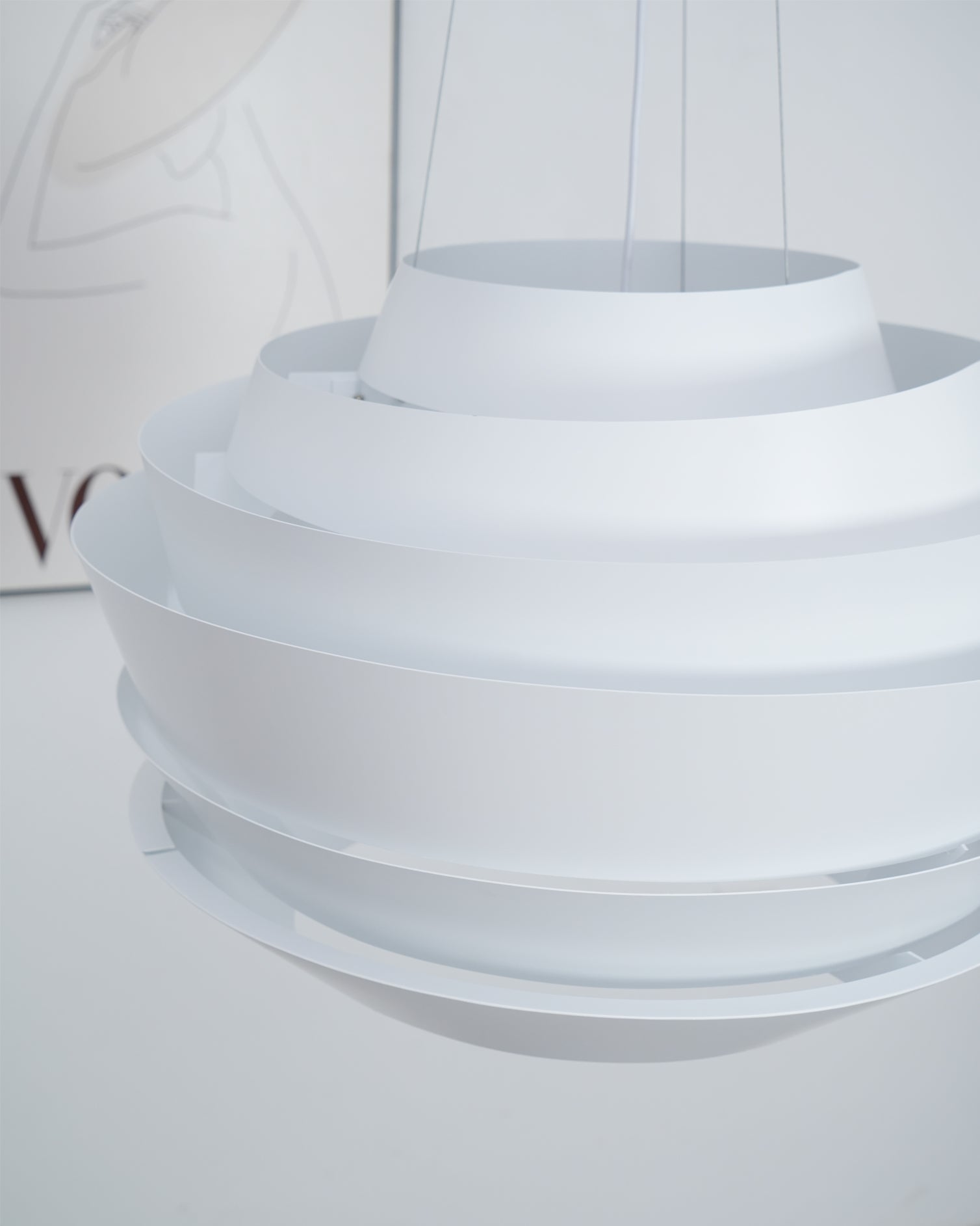 VIVIENNE SUNBEAM HANGING ILLUMINATOR