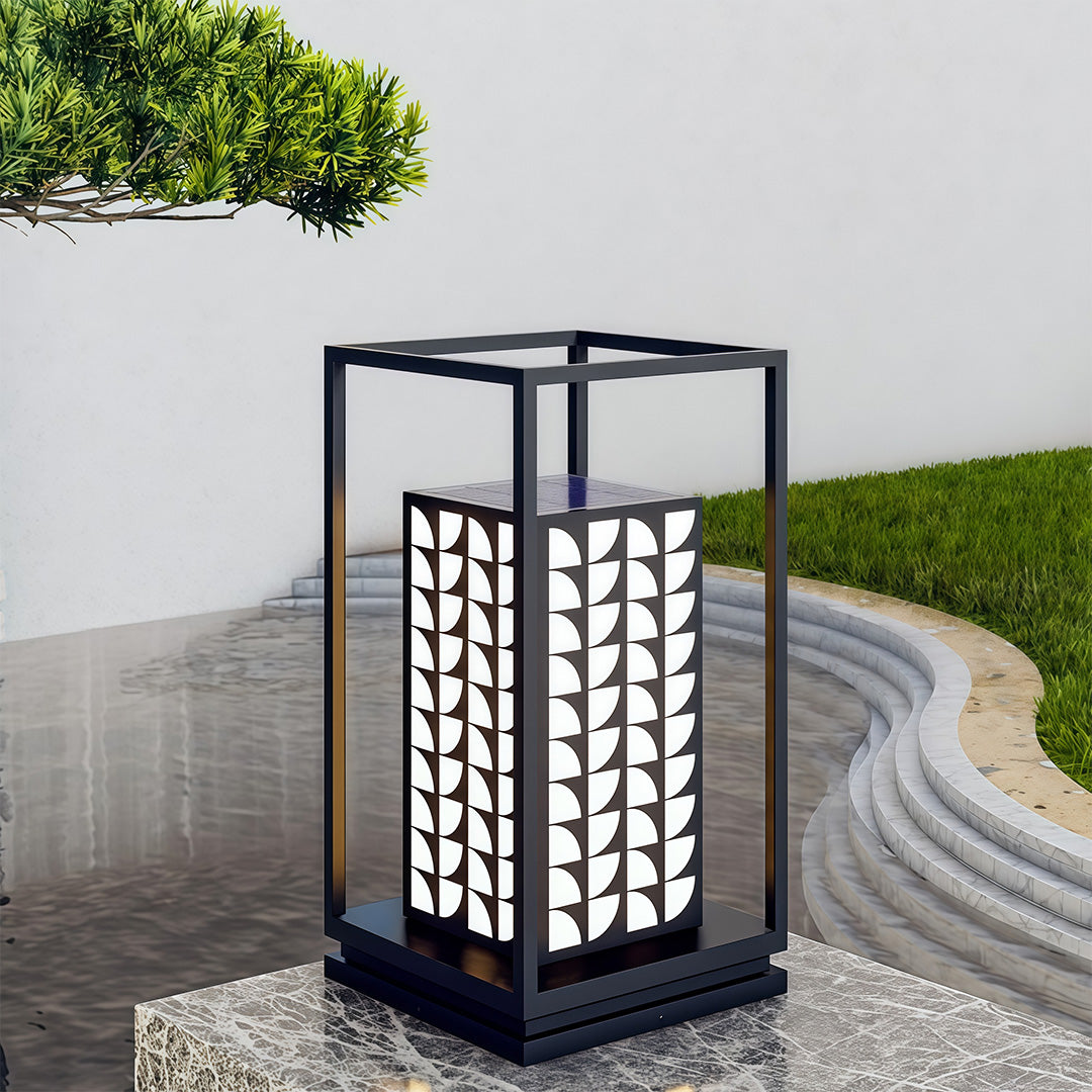 THORNBURY WEATHERPROOF GARDEN ILLUMINATOR