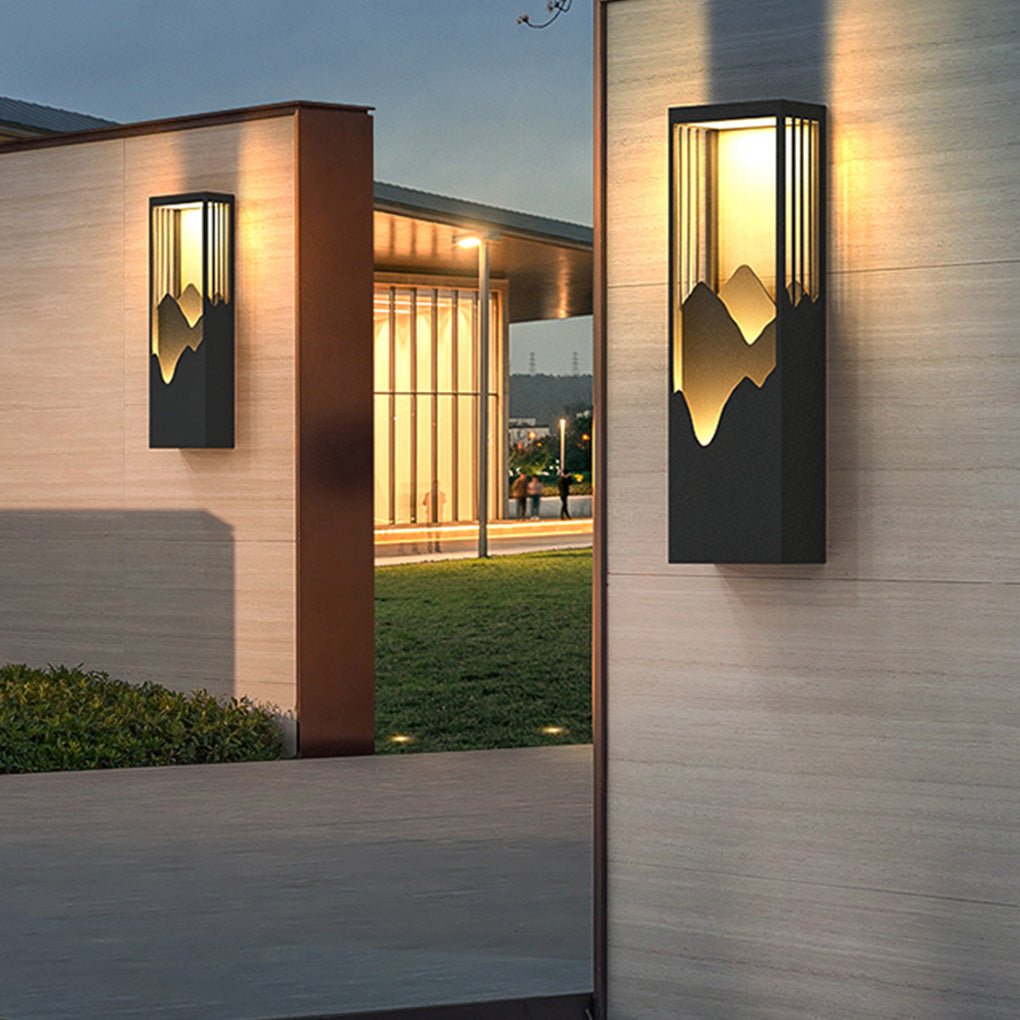 WINTERBOURNE SOLAR-POWERED MOUNTAIN VIEW WALL LANTERN WITH DUAL LIGHTING