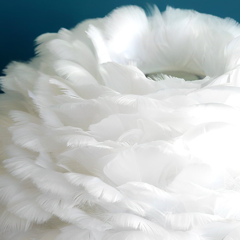 WINDSOR GLOW FEATHERED TABLE LAMP WITH CRYSTAL DROPLET ILLUMINATION