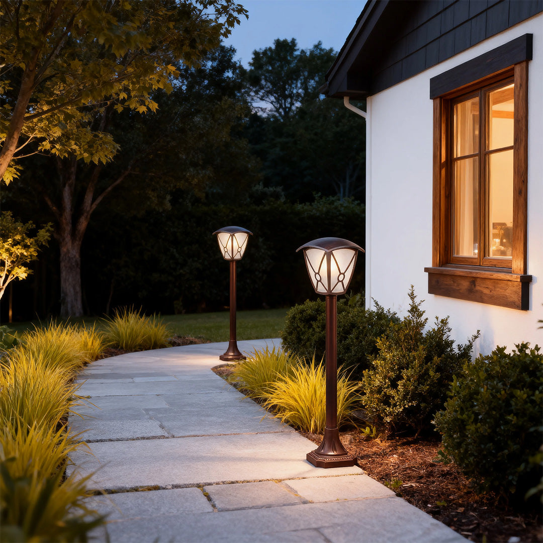 RAVENSCROFT GLOWING FENCE POST LANTERN