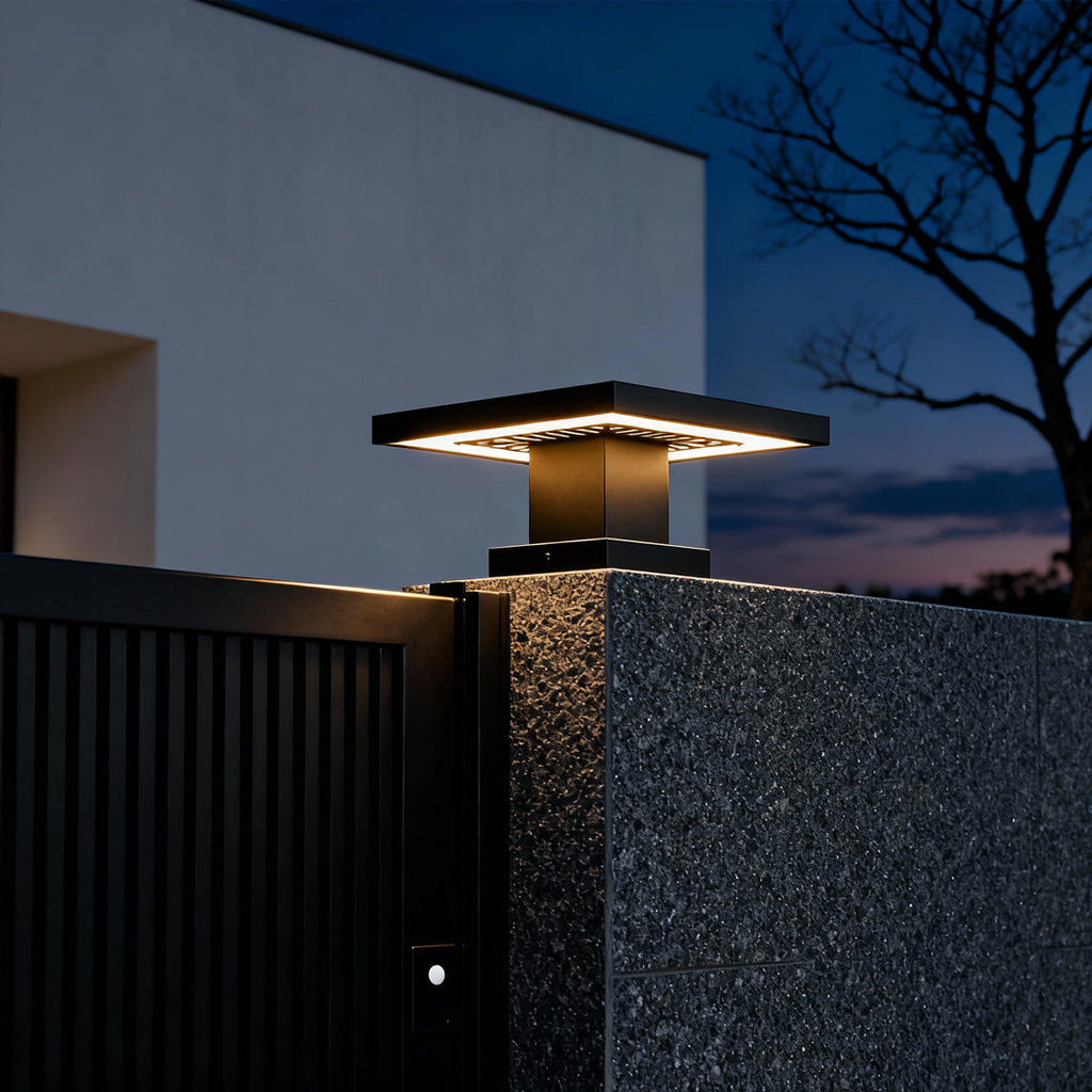 WINDSOR HARBOR GLOW OUTDOOR PILLAR LANTERN