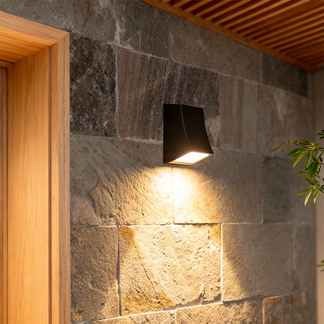 WINDSOR IRON CLAD OUTDOOR SCONCE LIGHTING