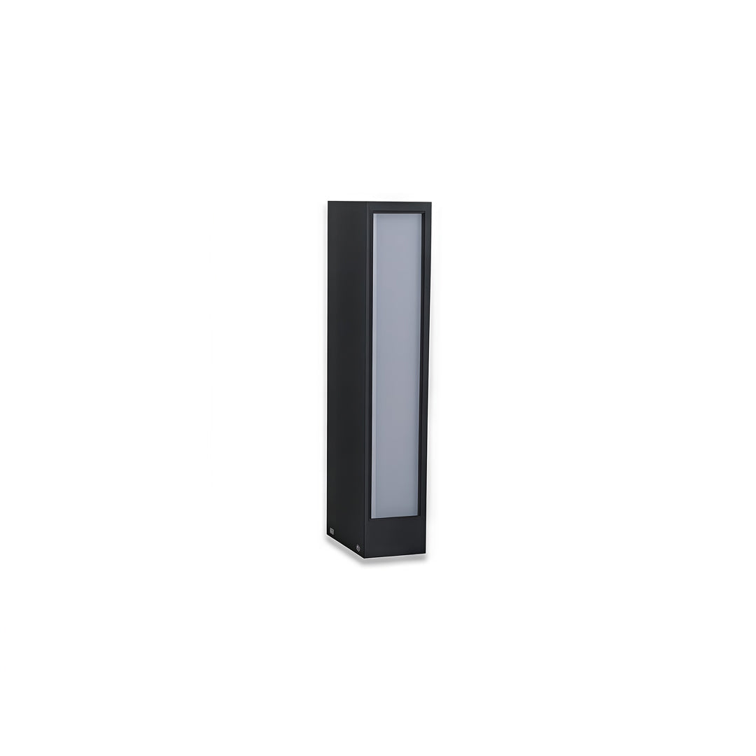 BRAMBLETON RAINPROOF GARDEN WALL LANTERN