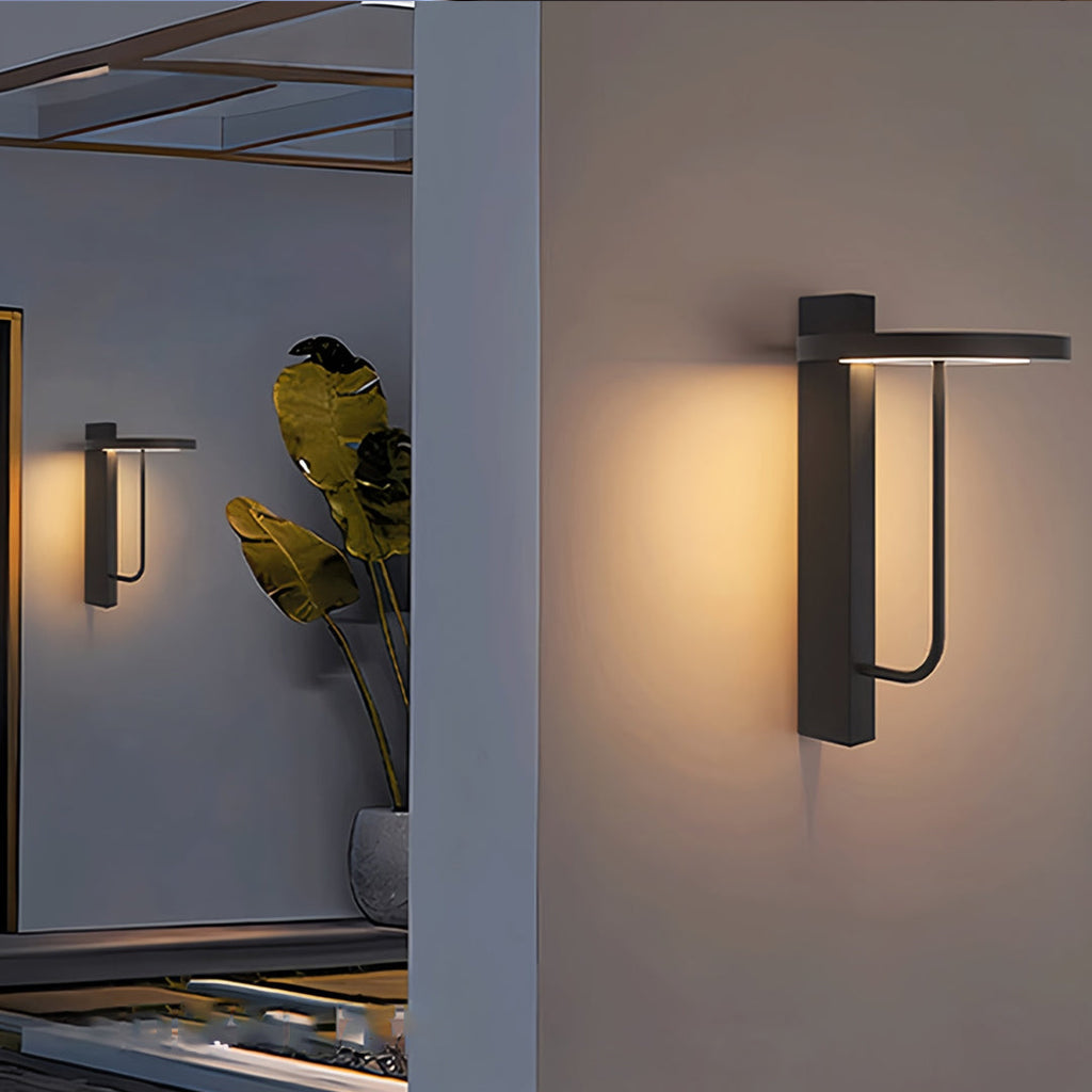 BLACKWOOD RUSTIC OUTDOOR WALL LANTERN