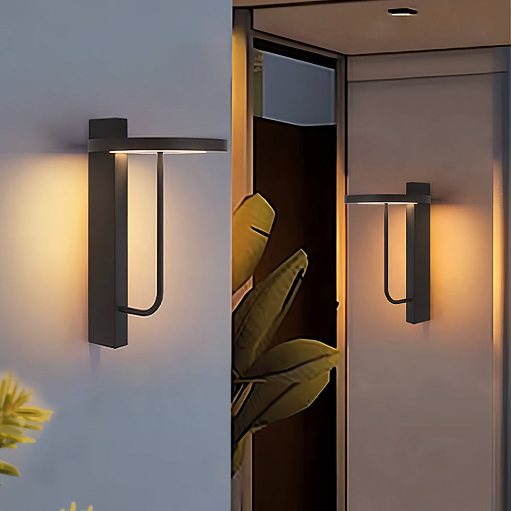 BLACKWOOD RUSTIC OUTDOOR WALL LANTERN
