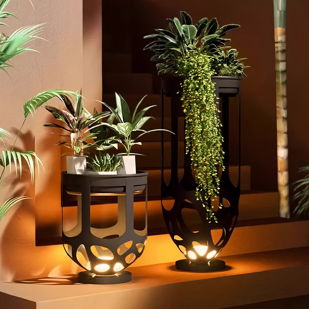 WINTHORPE ILLUMINATED GARDEN CONTAINER WITH WEATHERPROOF LIGHTING