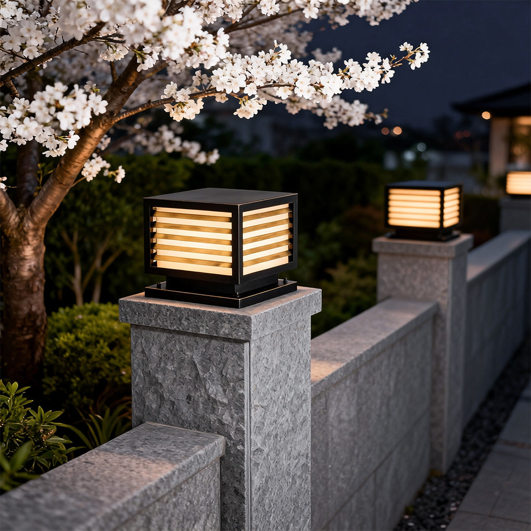 RAVENWOOD OUTDOOR PILLAR LIGHTING FIXTURE