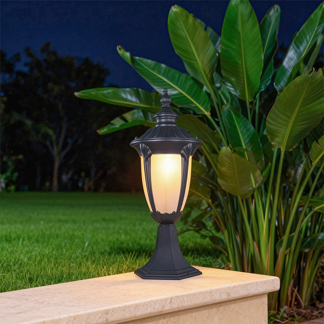 WINTERBOURNE CAST ALUMINUM OUTDOOR PILLAR LANTERN