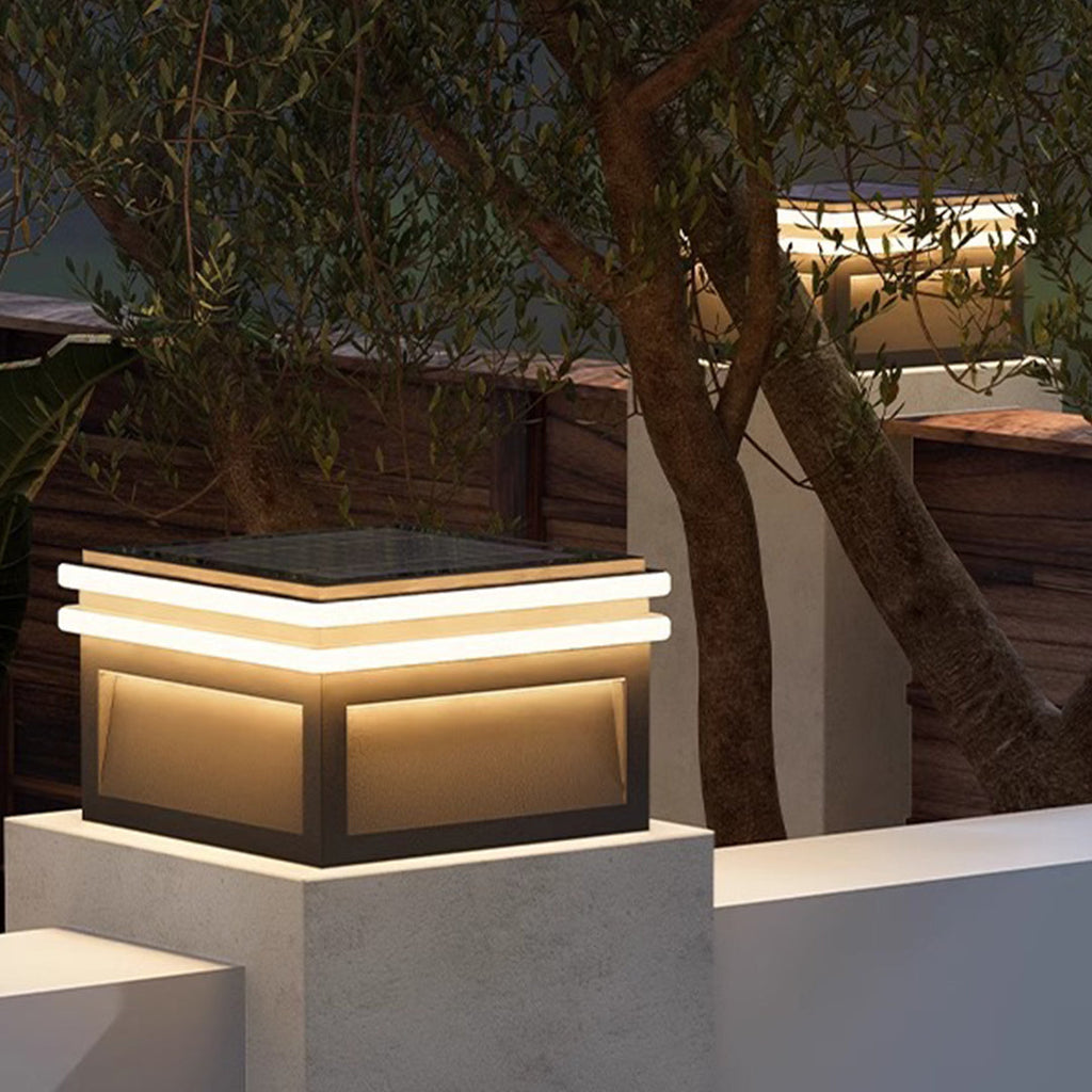 WINDSOR METAL SQUARE PIER LIGHTING, WATER-RESISTANT MINIMALIST DESIGN