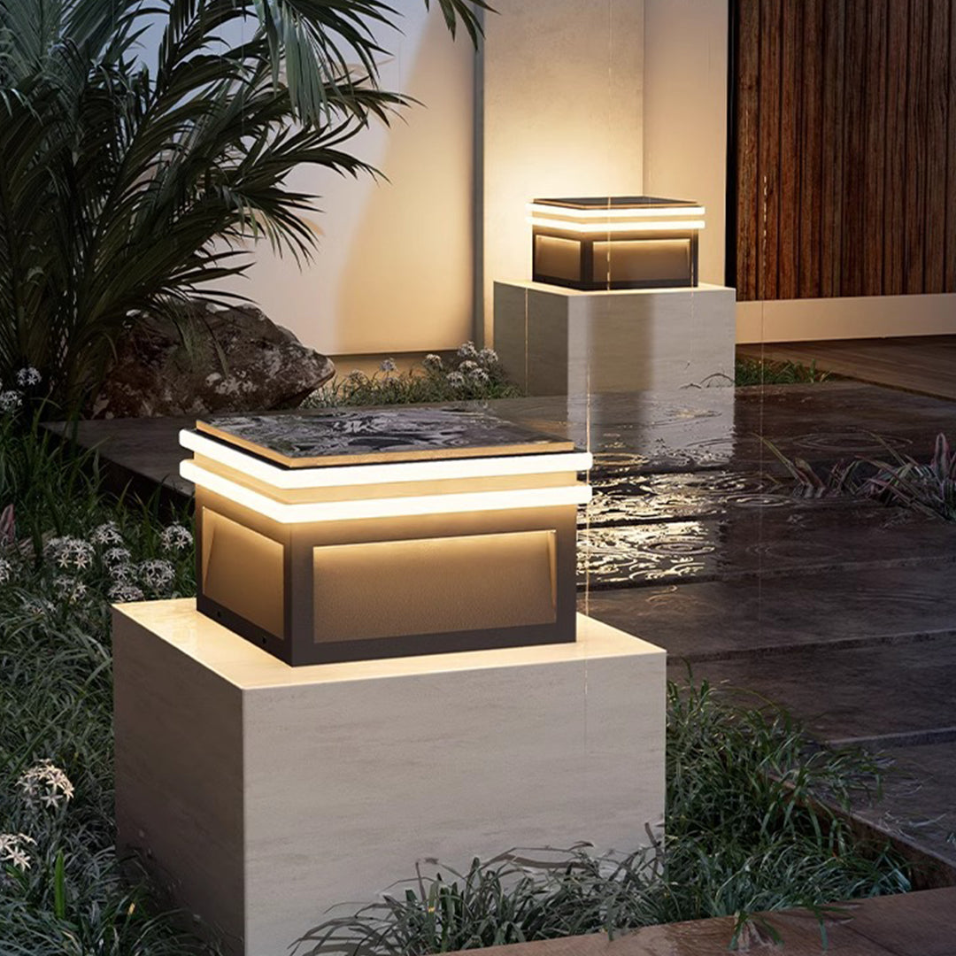 WINDSOR METAL SQUARE PIER LIGHTING, WATER-RESISTANT MINIMALIST DESIGN
