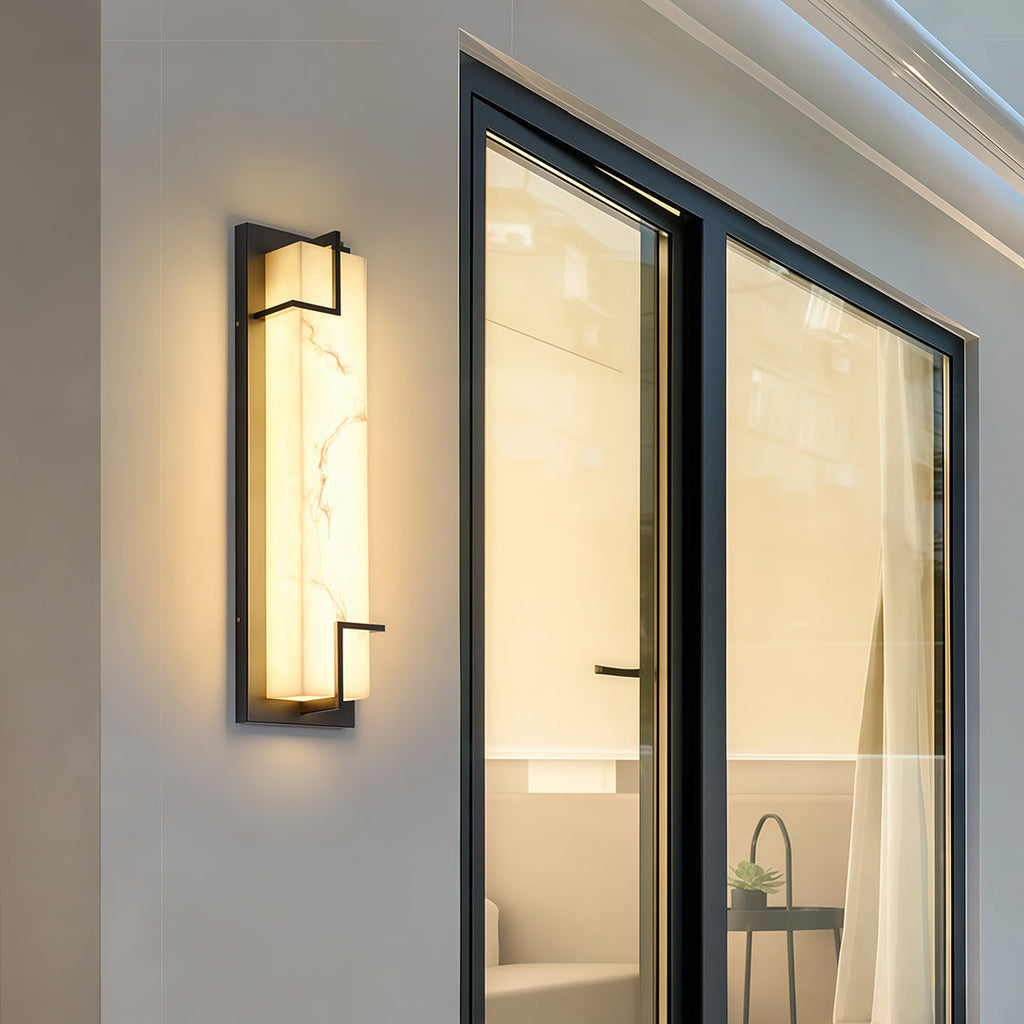 RAVENSHIRE BLACKSTONE OUTDOOR WALL LANTERN