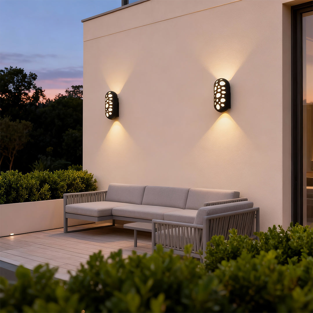 WINTERBOURNE LED DUAL-FACED OUTDOOR SCONCE