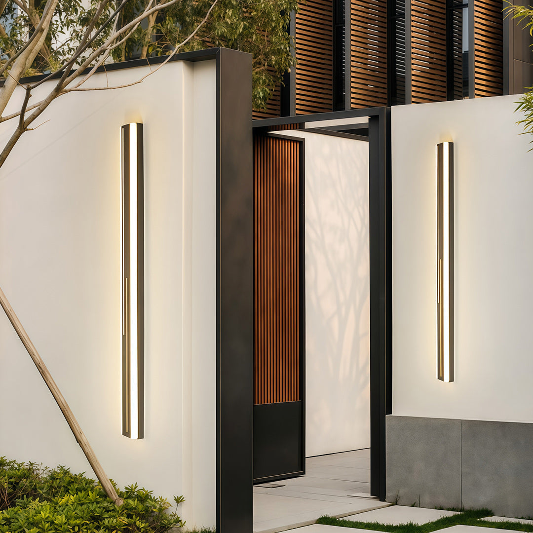 THORNBURY RAINPROOF OUTDOOR LINEAR WALL LANTERN