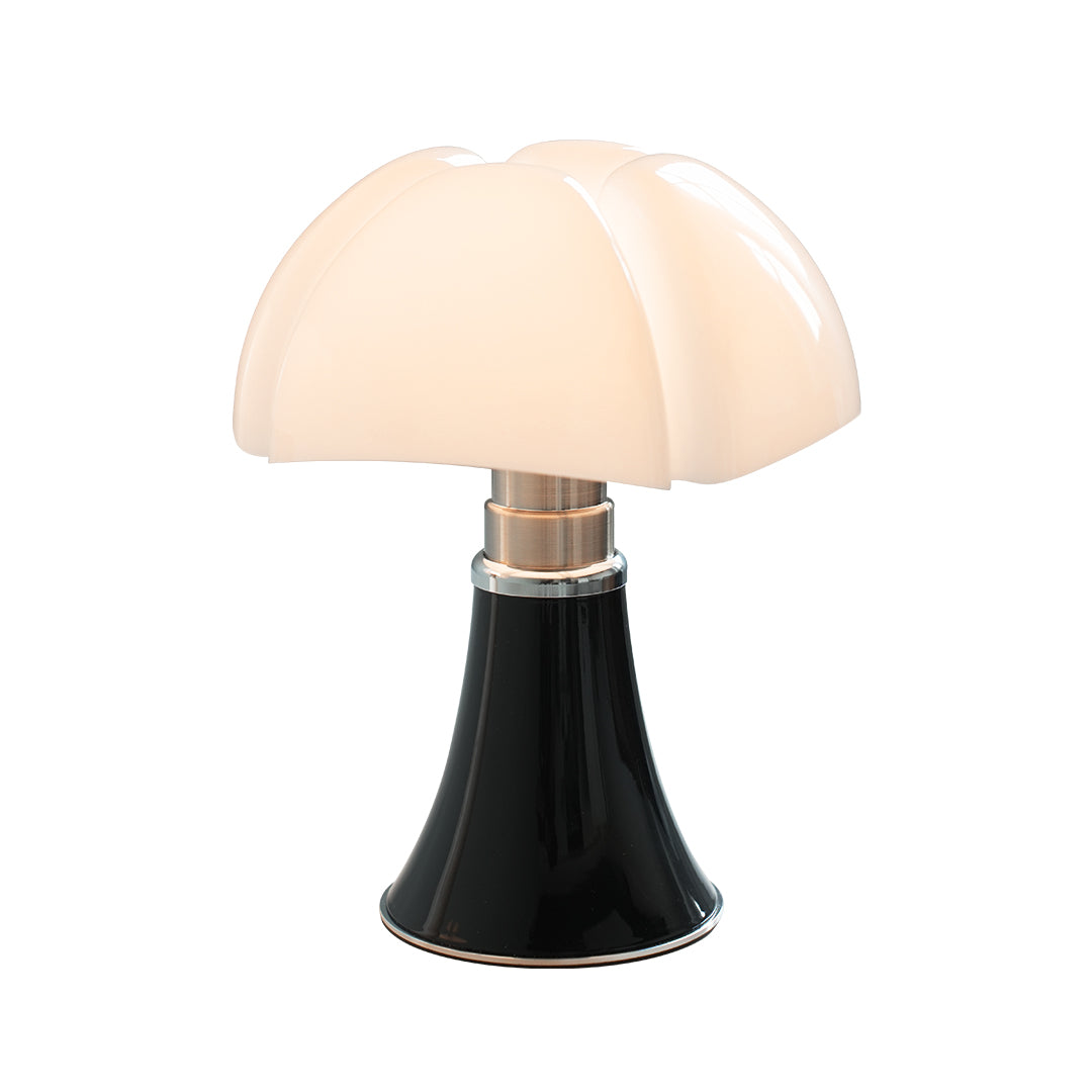 VINCENT IRON ARTISAN TABLE LAMP WITH ITALIAN INSPIRATION