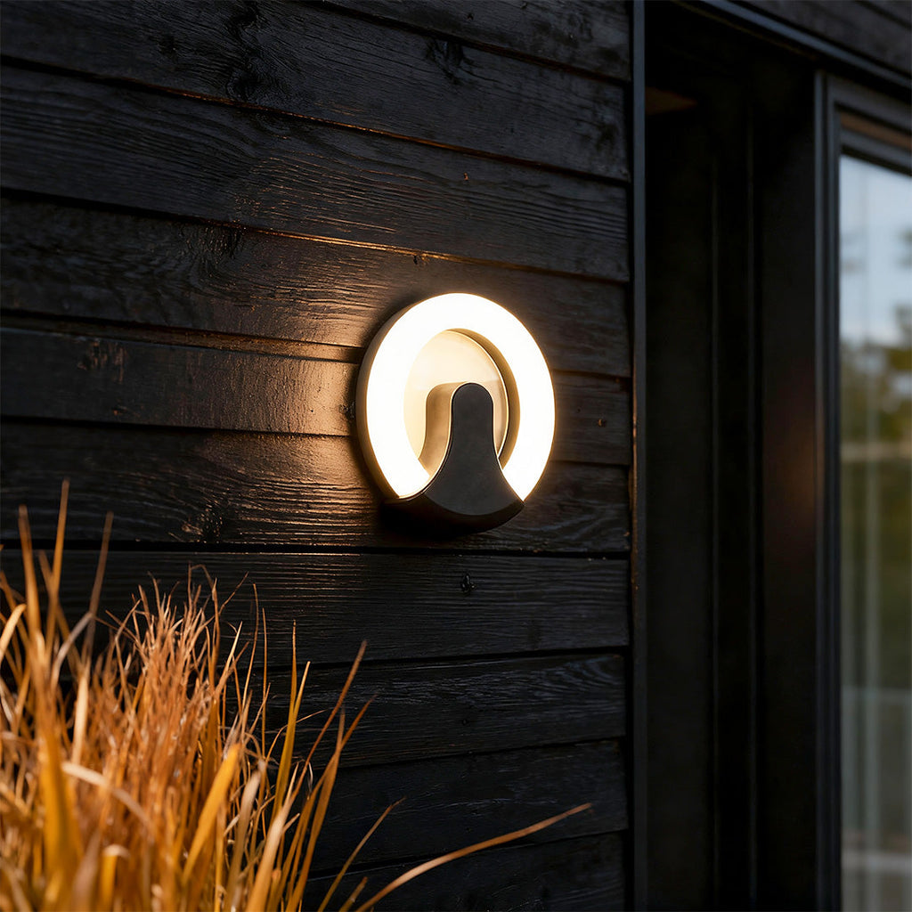 RAVENSCROFT OUTDOOR LED WALL LANTERN