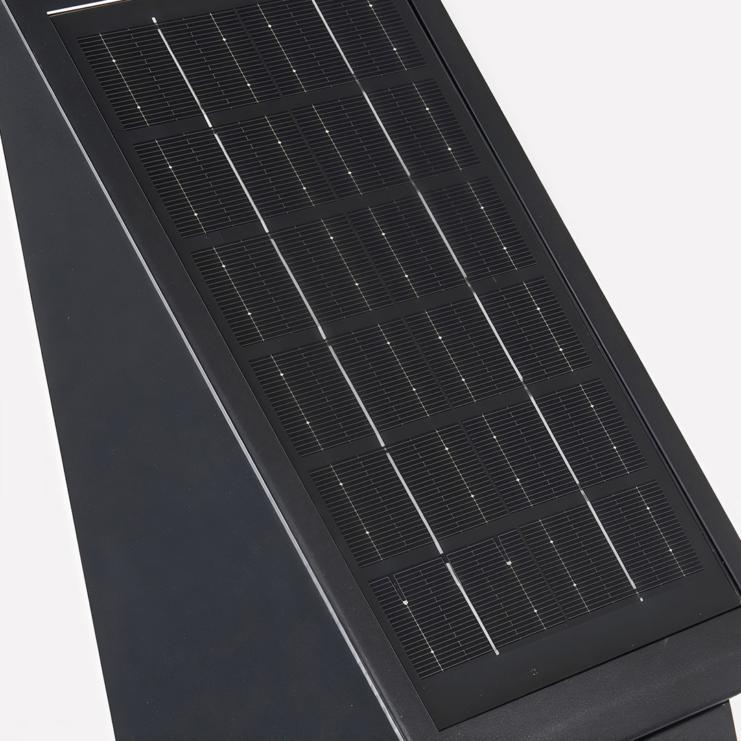RAVENHURST SOLAR-POWERED OUTDOOR WALL LIGHT