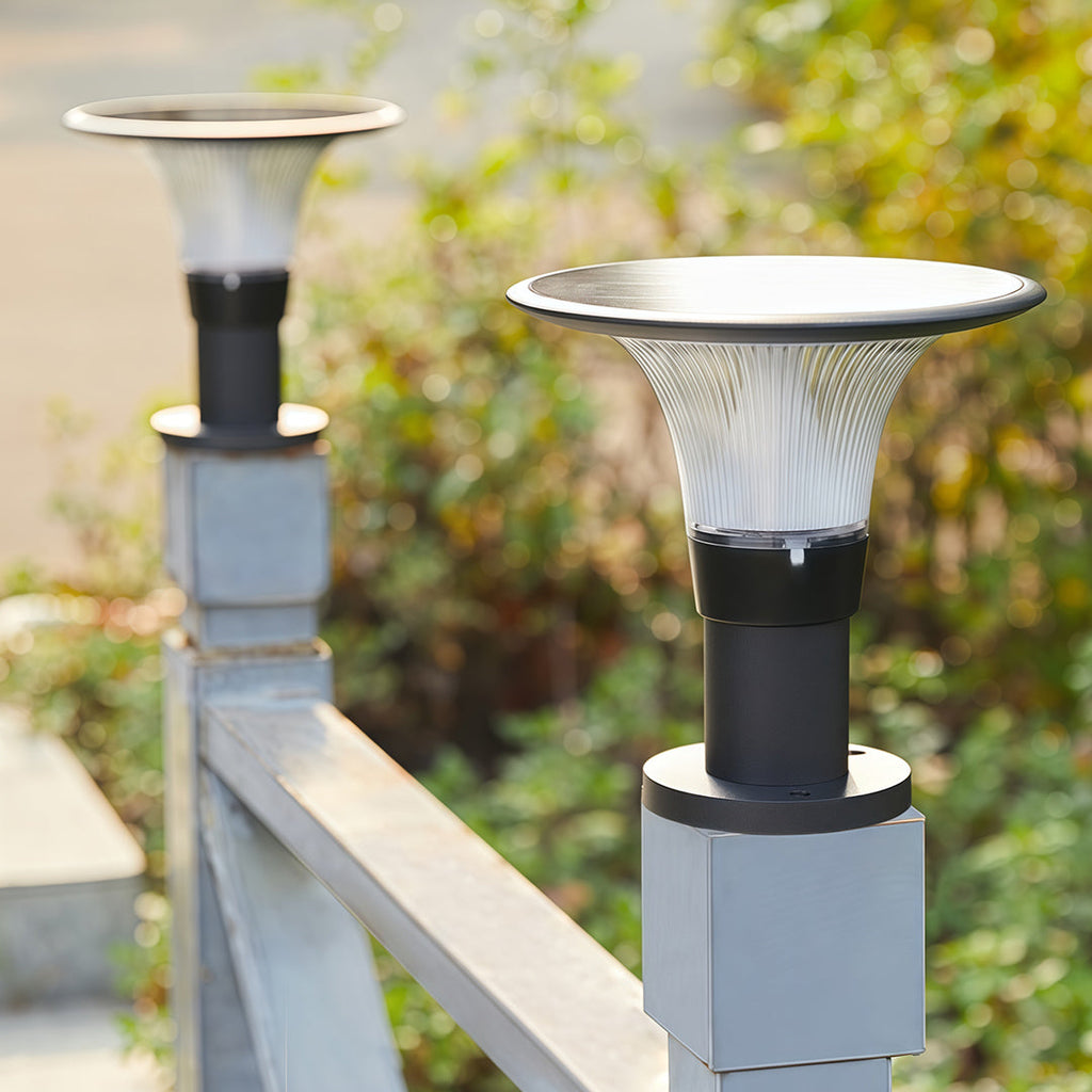 THORNBURY SOLAR FENCE POST LANTERN