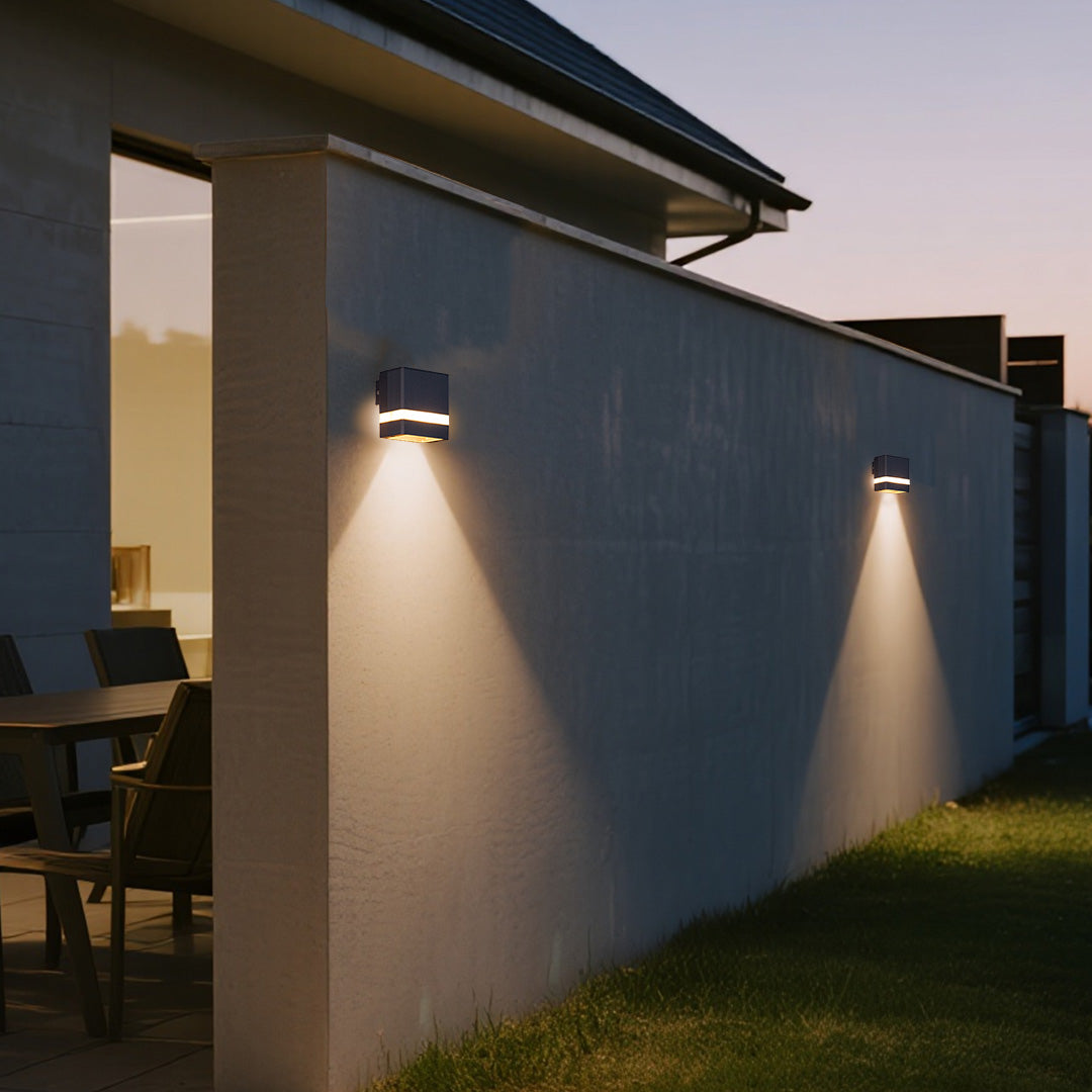 WINTHORPE CAST ALUMINUM OUTDOOR WALL LANTERN - MODERN INDUSTRIAL DESIGN WITH IP65 RATING FOR FACADES