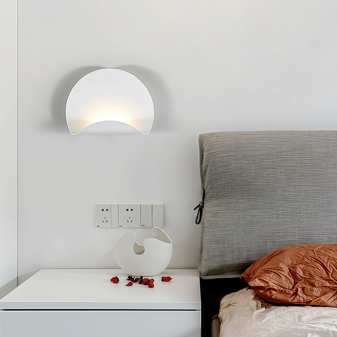 WINCHESTER WHITE IRON WALL SCONCE, MINIMALIST LED DESIGN