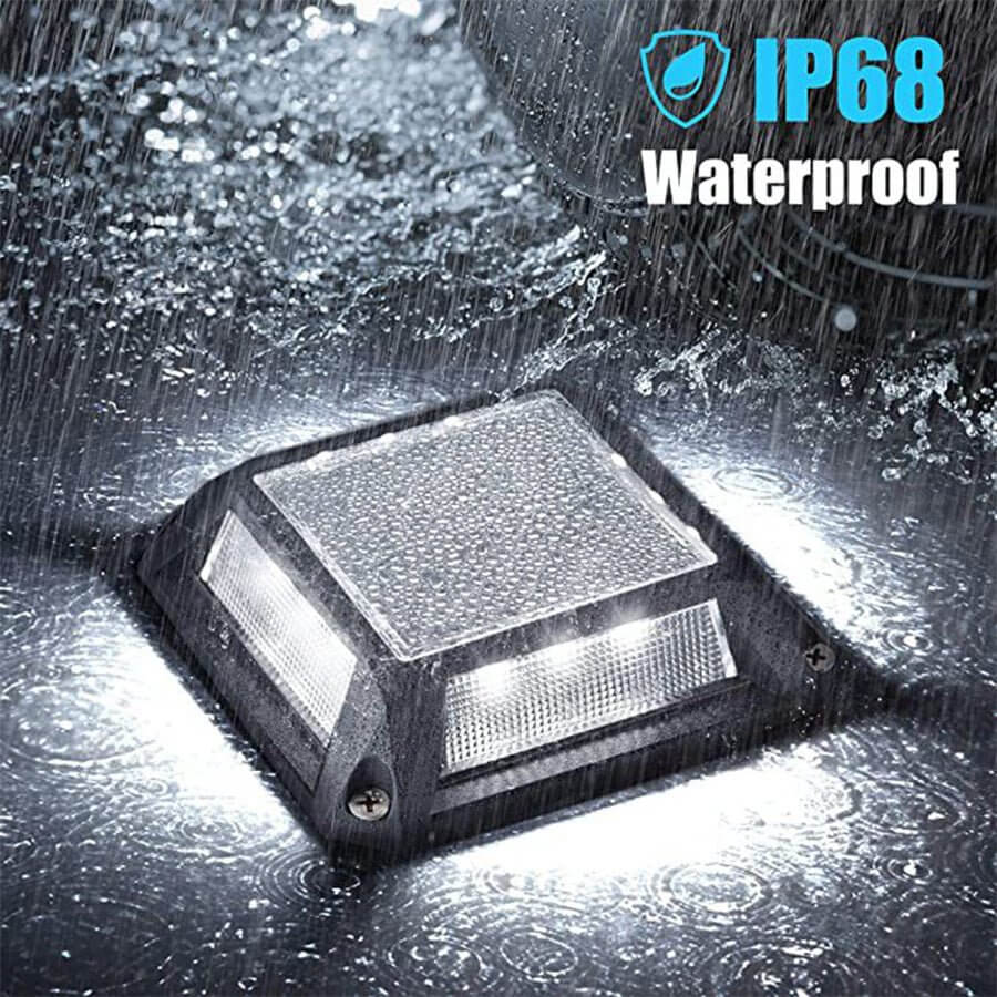 THORNBURY WEATHERPROOF SOLAR PATHWAY ILLUMINATORS