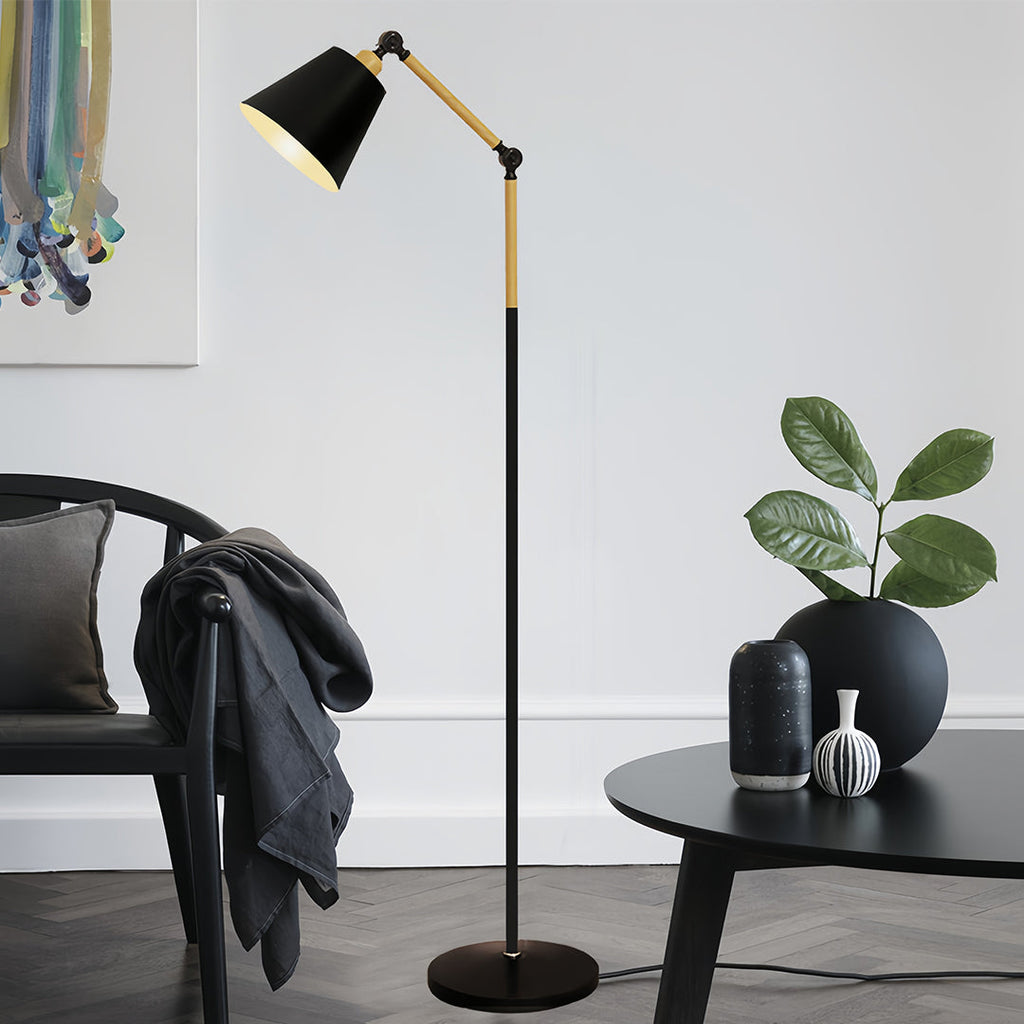 RAVENHALL METALLIC ADJUSTABLE LAMP POST