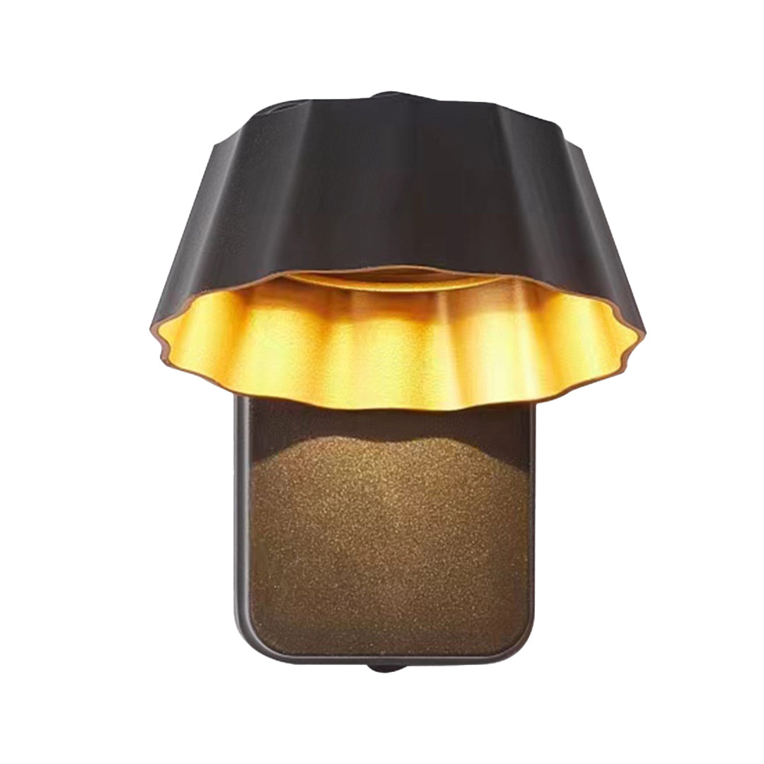 WINDSOR HEIGHTS ADJUSTABLE OUTDOOR WALL LANTERN