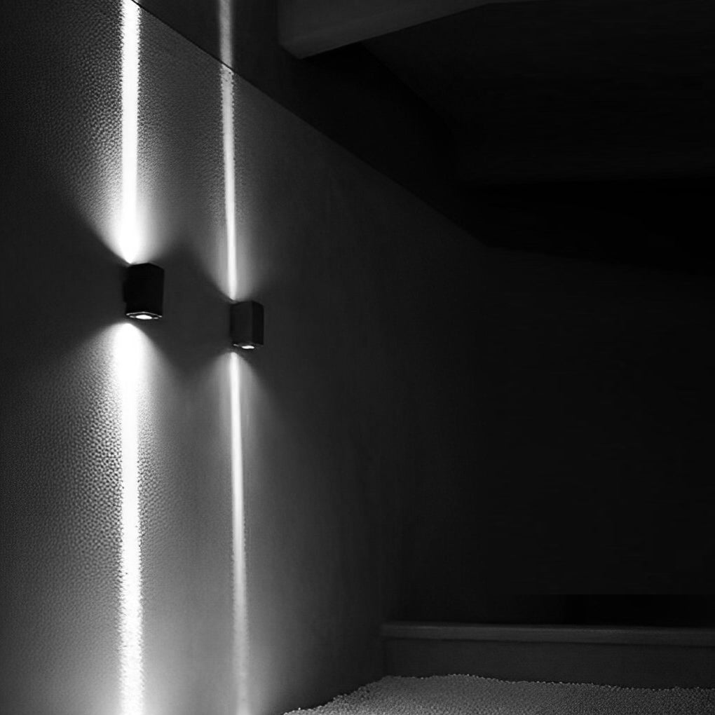 WINTHORPE SLIMLINE LED OUTDOOR WALL LIGHT WITH DUAL BEAM ILLUMINATION