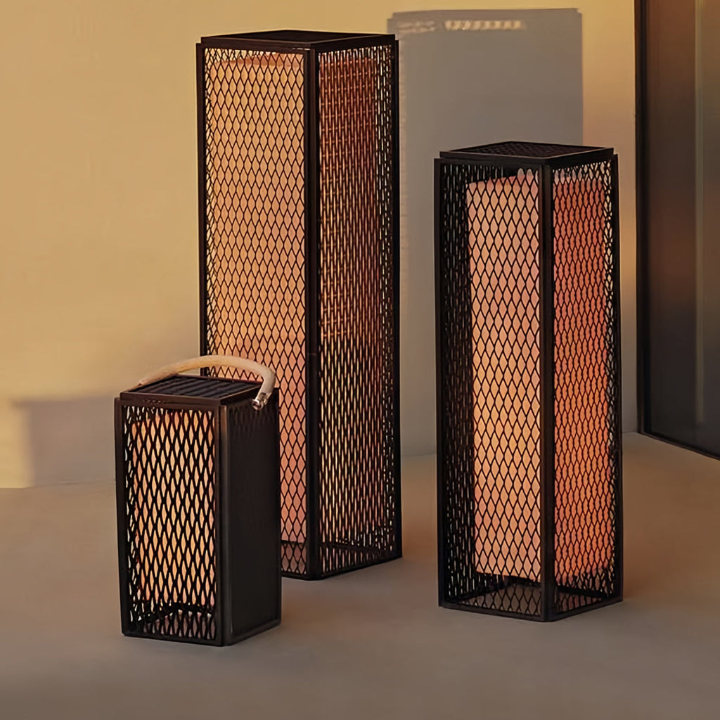 RAVENCLIFFE WATERPROOF GARDEN LANTERN