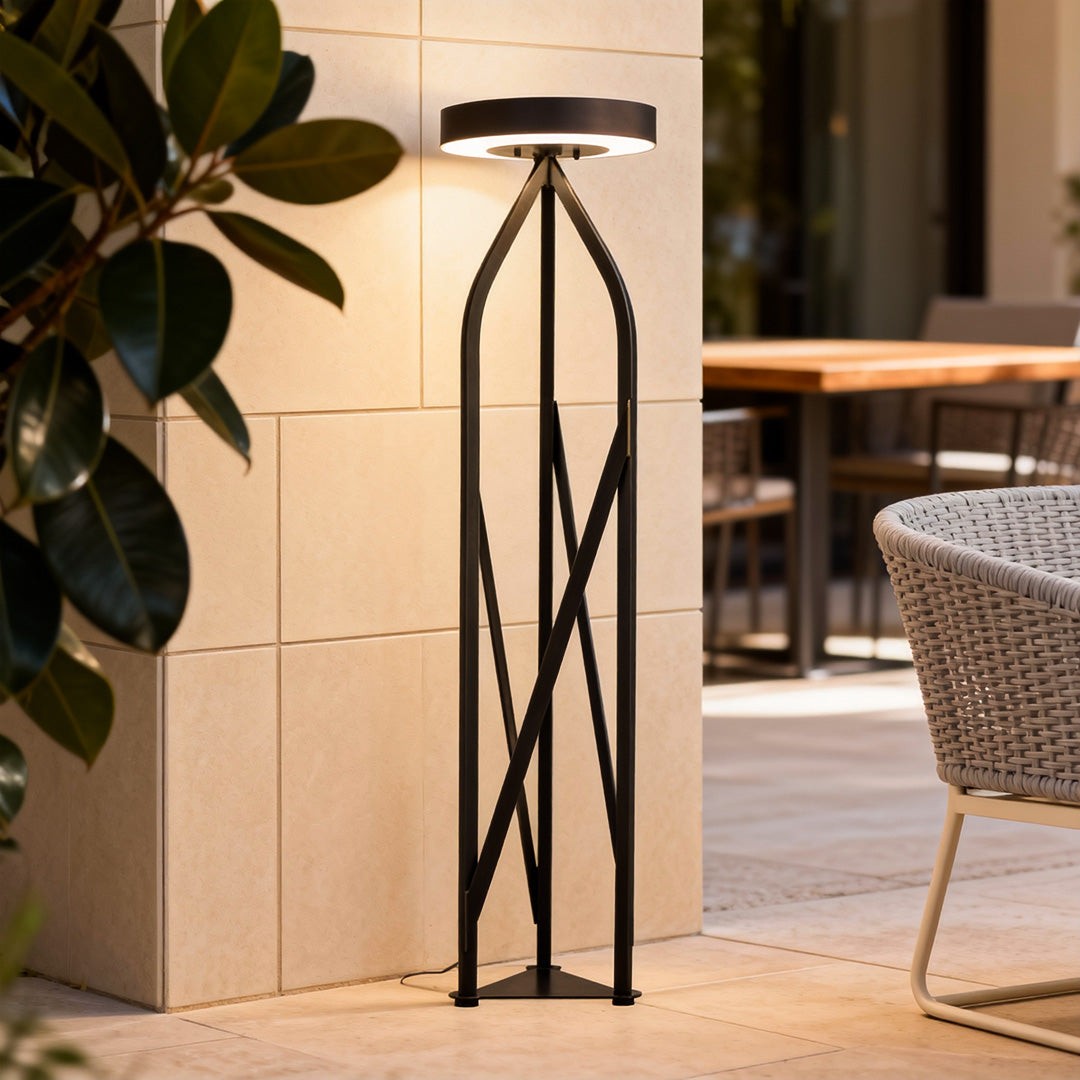 WINDSOR GLOW OUTDOOR LED LANTERN, VINTAGE-INSPIRED LANDSCAPE LIGHTING