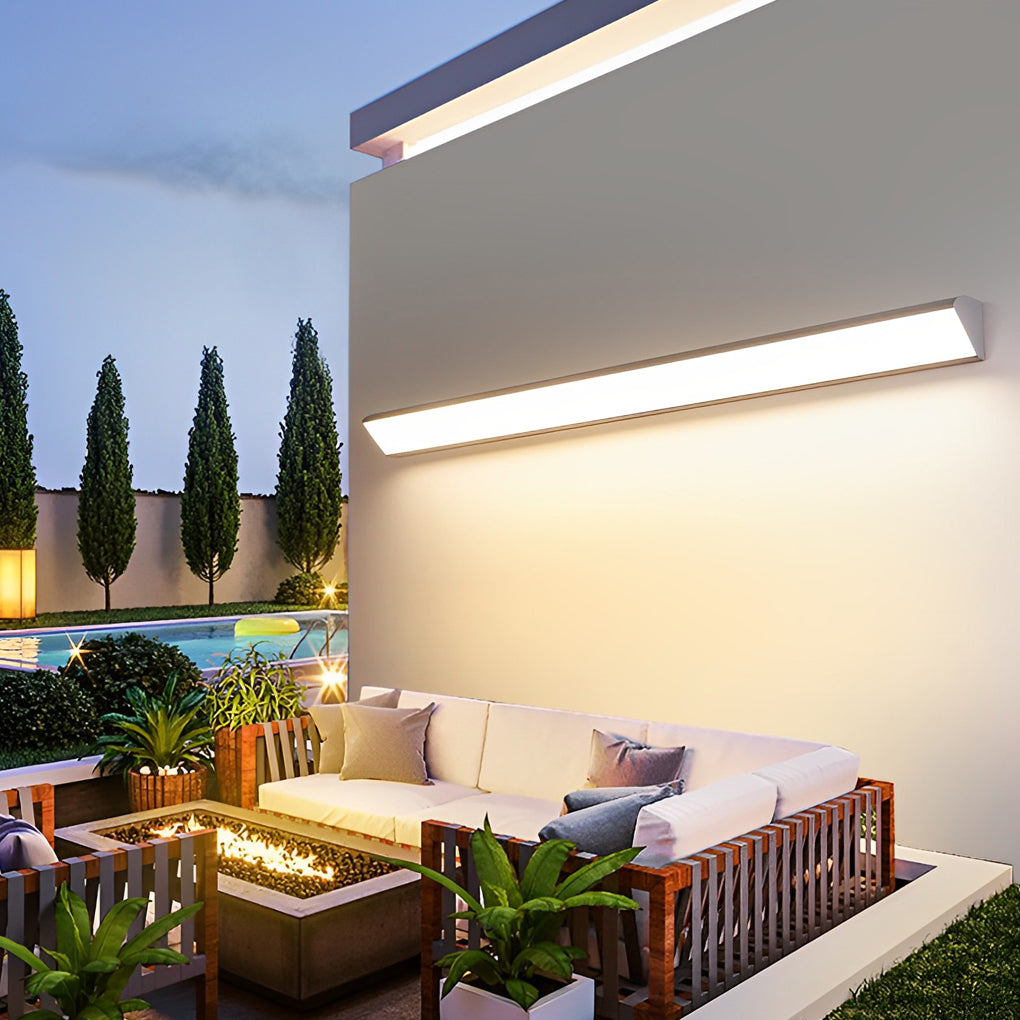 WINTHROP MODERN LED OUTDOOR WALL LANTERN