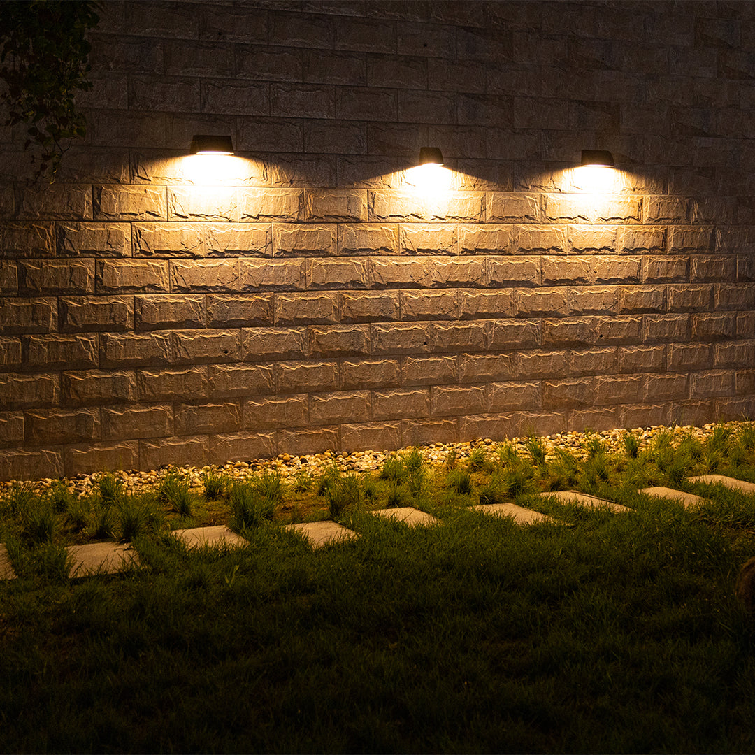 CHISWICK WEATHERPROOF LED OUTDOOR SCONCE
