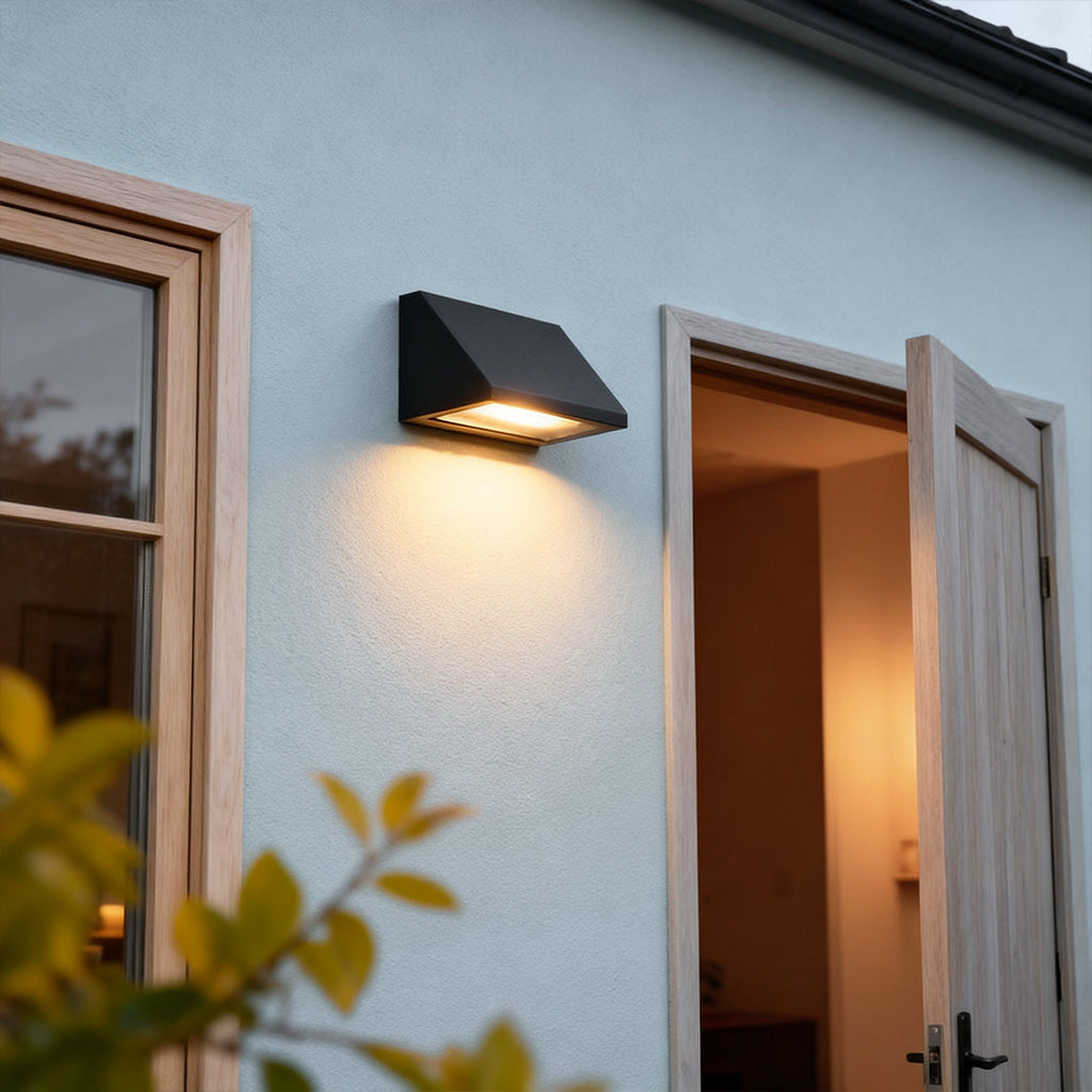 CHISWICK WEATHERPROOF LED OUTDOOR SCONCE