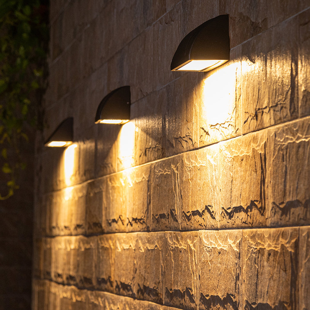 CHISWICK WEATHERPROOF LED OUTDOOR SCONCE