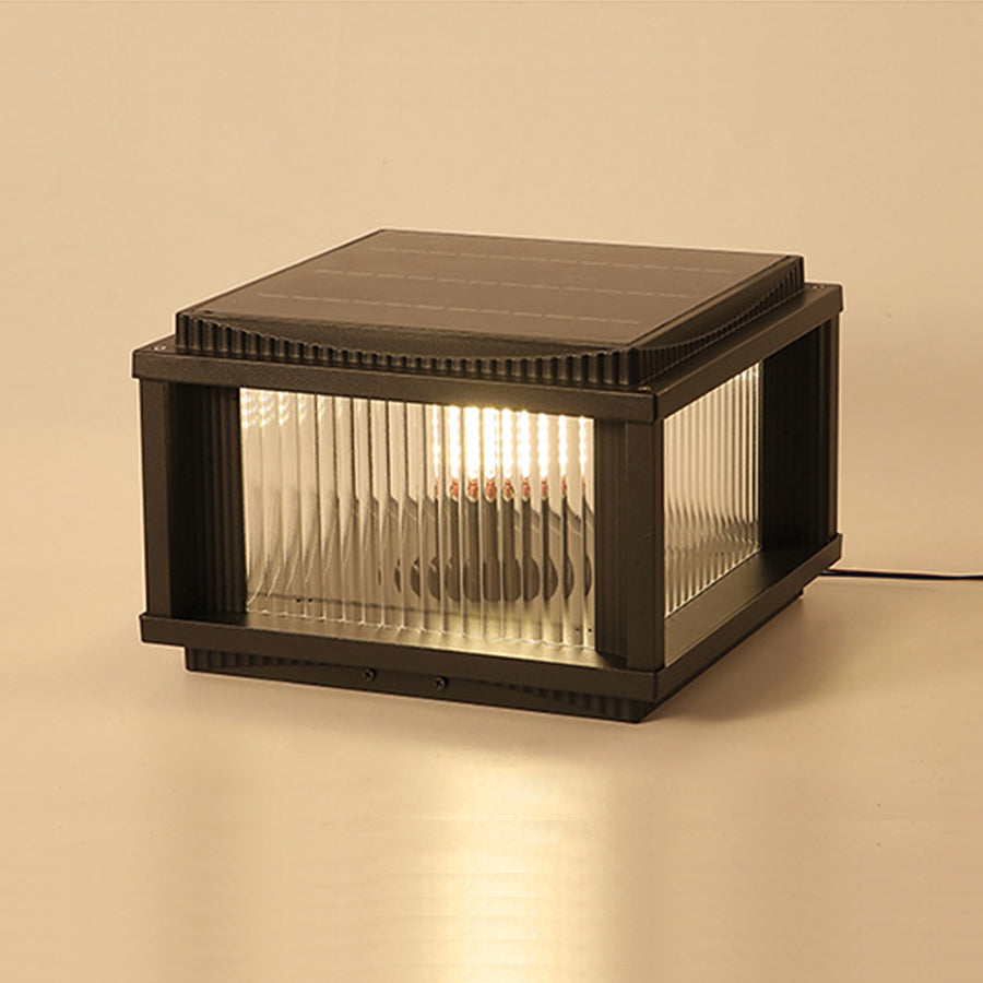 WINDSOR VINTAGE SOLAR PILLAR LANTERN